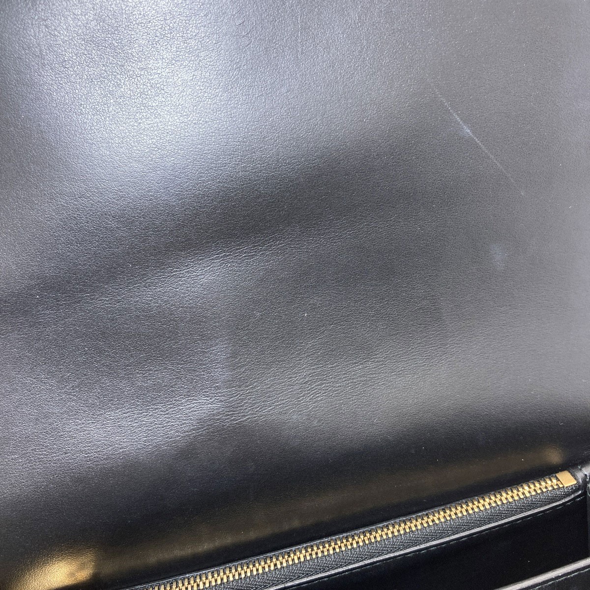 Salvatore Ferragamo Gancini Hardware Long Shoulder Shoulder Bag Leather La…