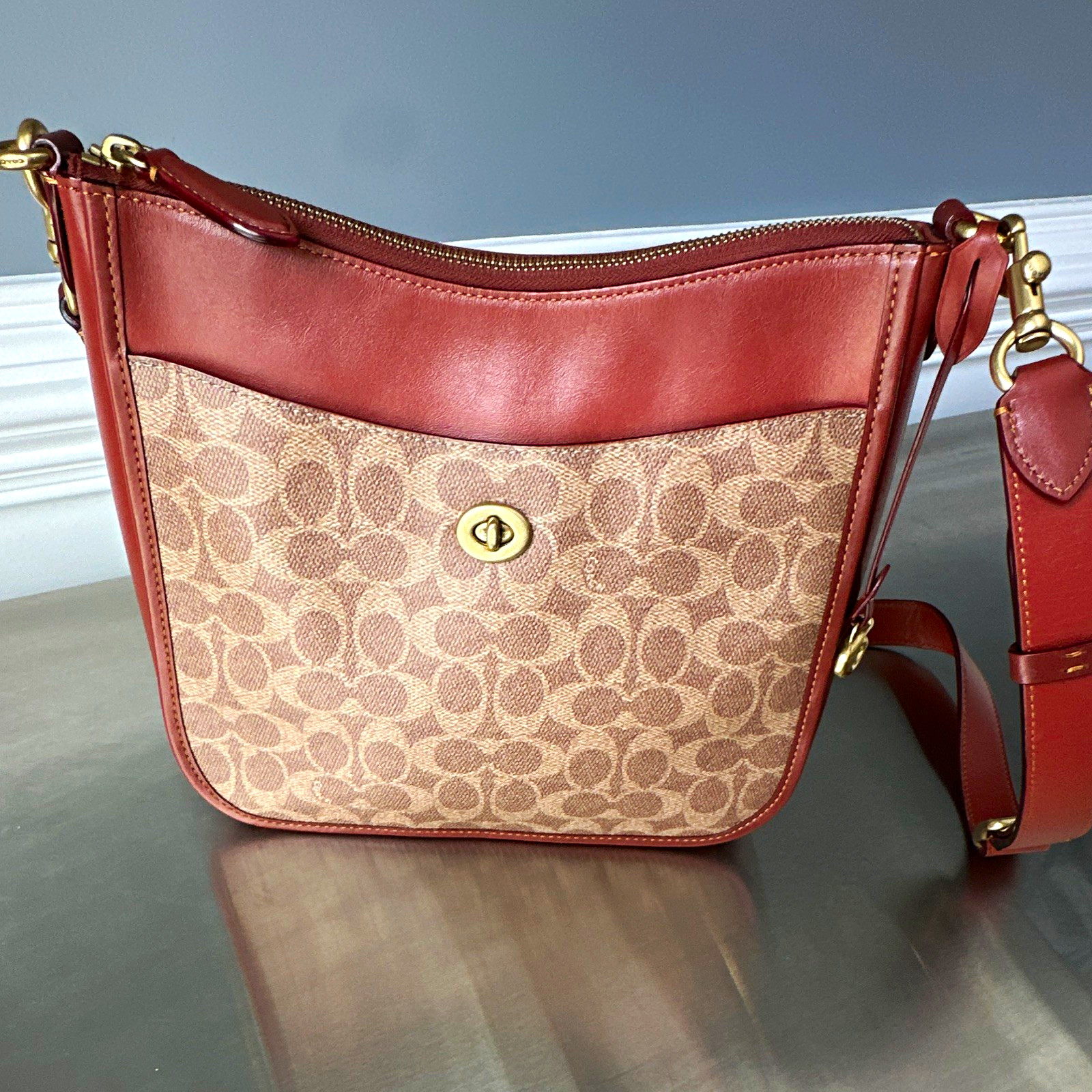 Coach Signature Crossbody Bag Logo Medium Brown Rust C8487 Zip Turn Lock