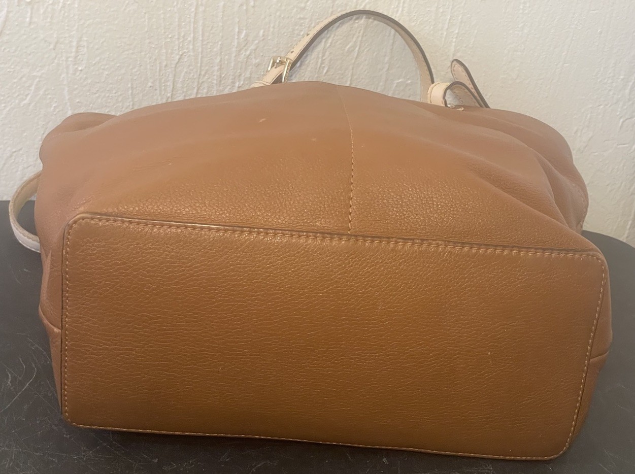 Michael Kors Bedford Women’s Pebbled Leather Medium Tote Handbag Tan