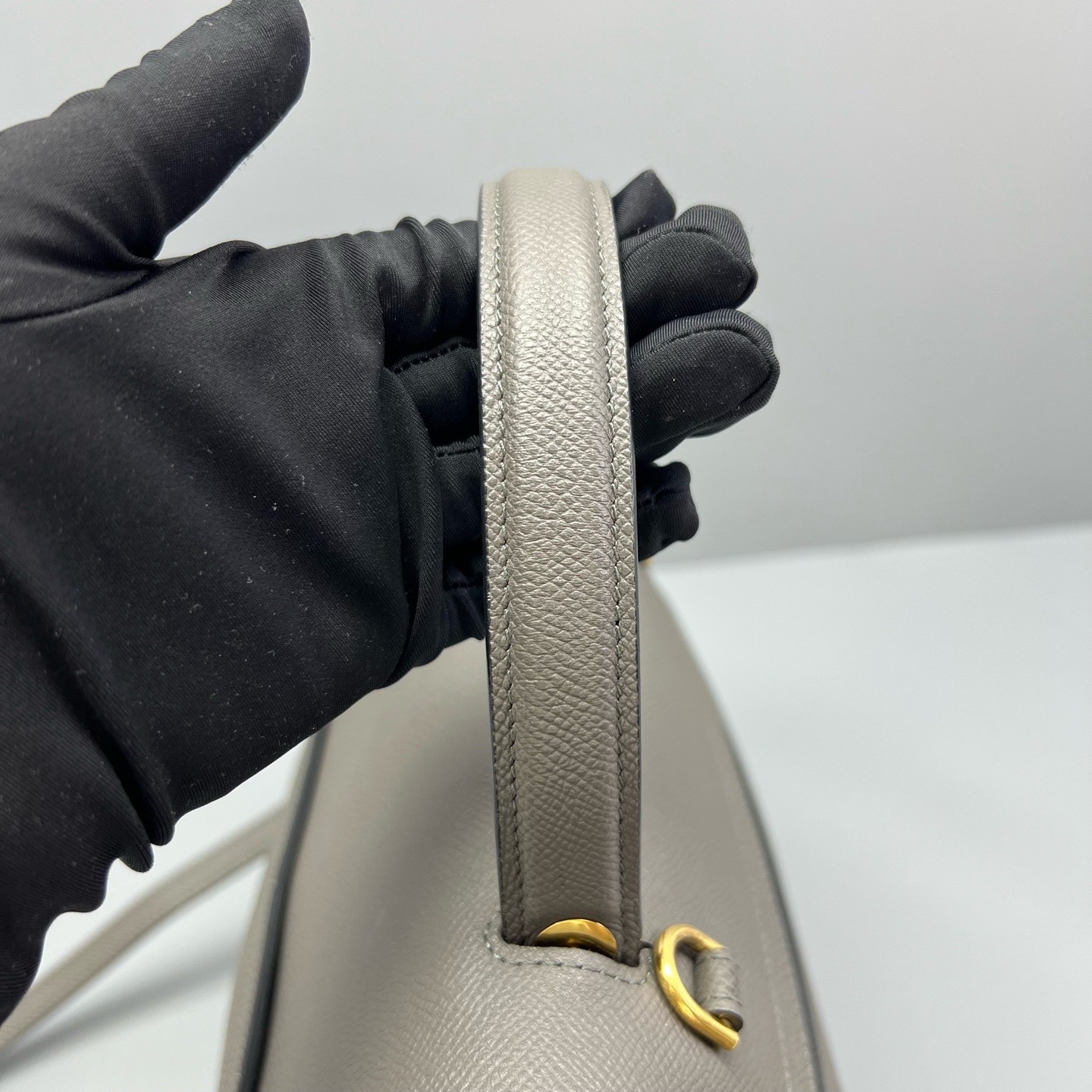 Celine Pre-Owned Authentic Luxury Handbag Grey 28*21*17cm