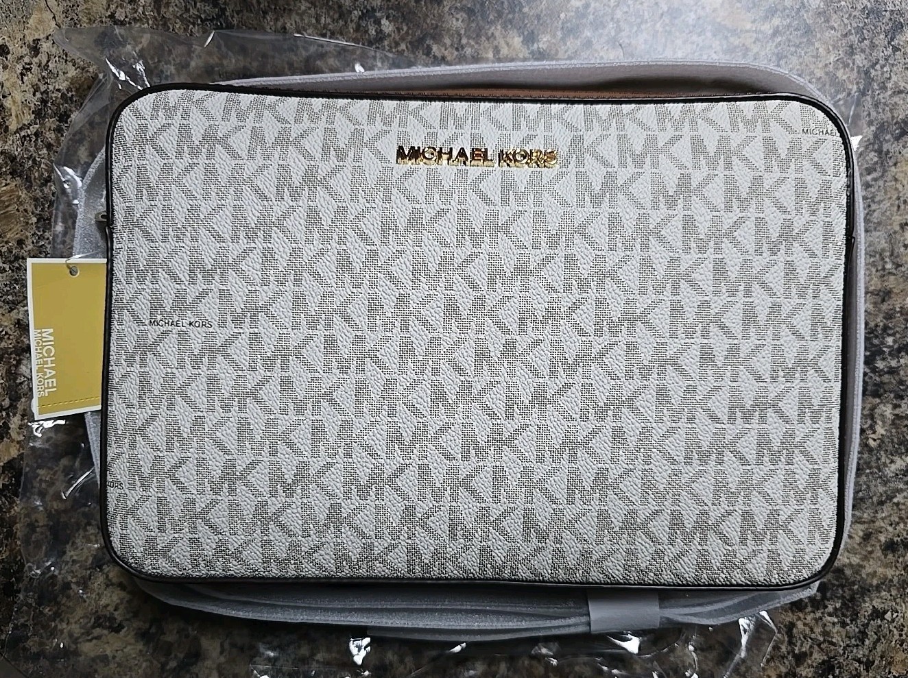 Michael Kors Large Vanilla Canvas Crossbody Purse Jet Set Signature NWT
