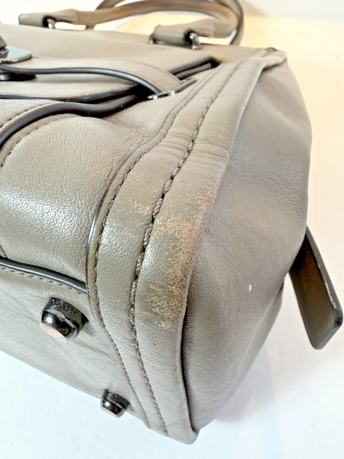 2015 COACH Taupe Grey Beige Leather SWAGGER FRAME SATCHEL Shoulder Purse #37182