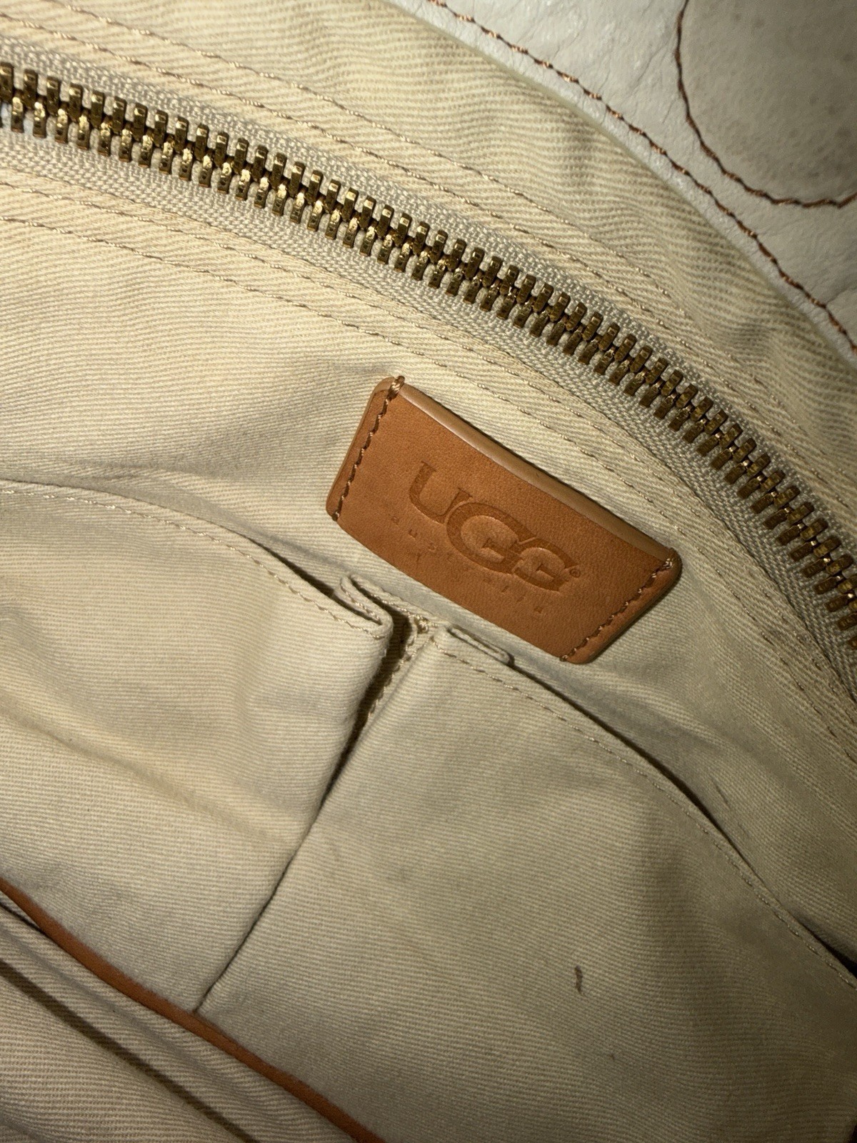 UGG Australia Genuine Calf Leather Hobo Shoulder Handbag Purse Beige Travel Tote