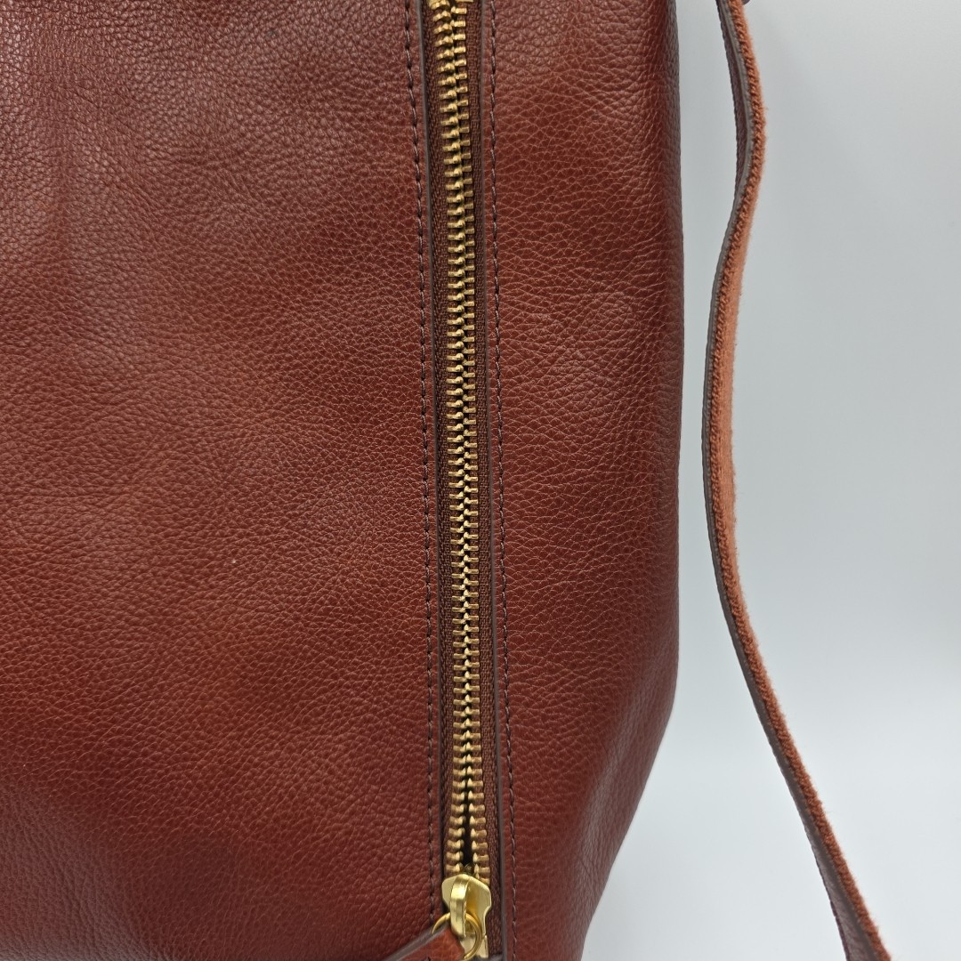 Fossil Tara Crossbody Brown Leather Handbag ZB7851 W/Key In EUC