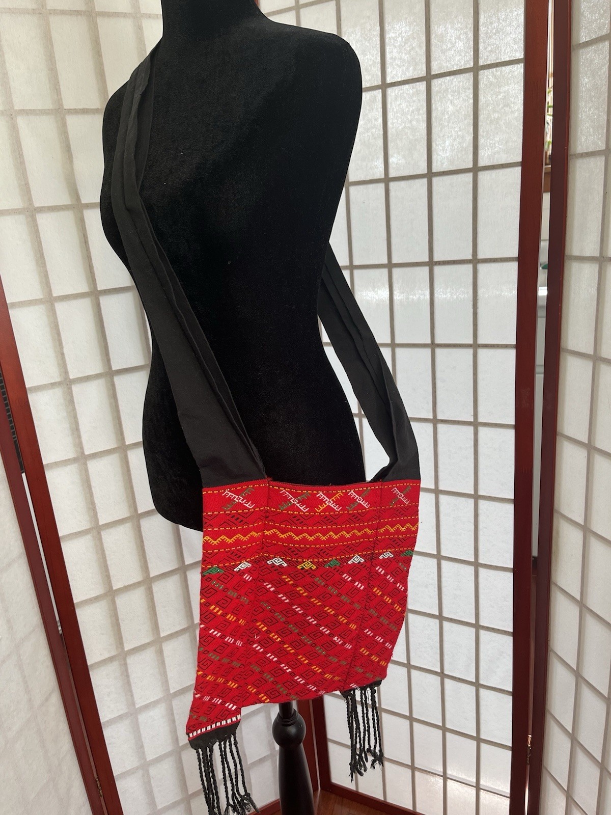 NWOT Boho retro Red and black handmade Thai/ possibly Nepal patterned woven bag