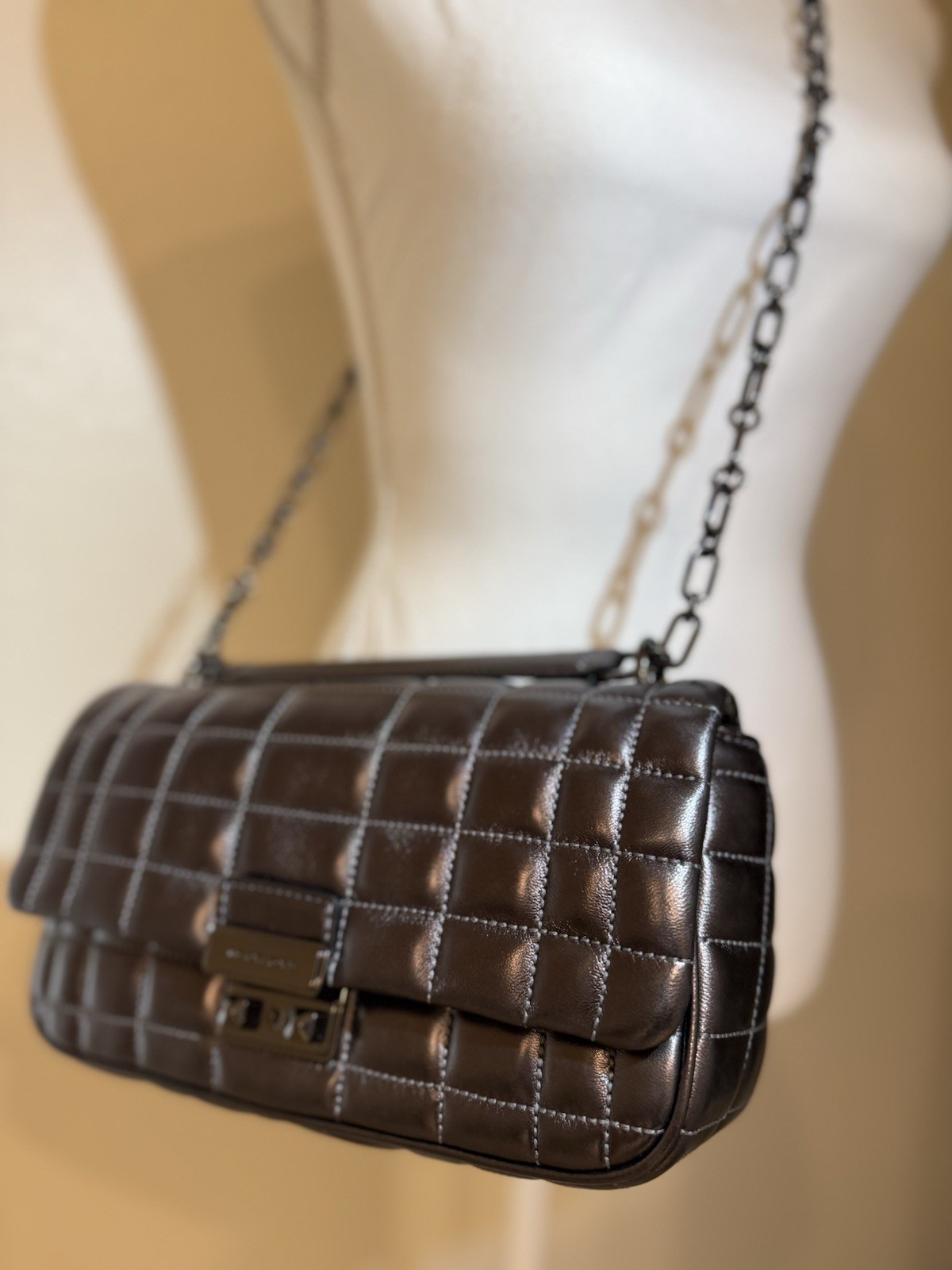 Michael Kors Tribeca Medium Convertible Chain Shoulder Gunmetal NWT