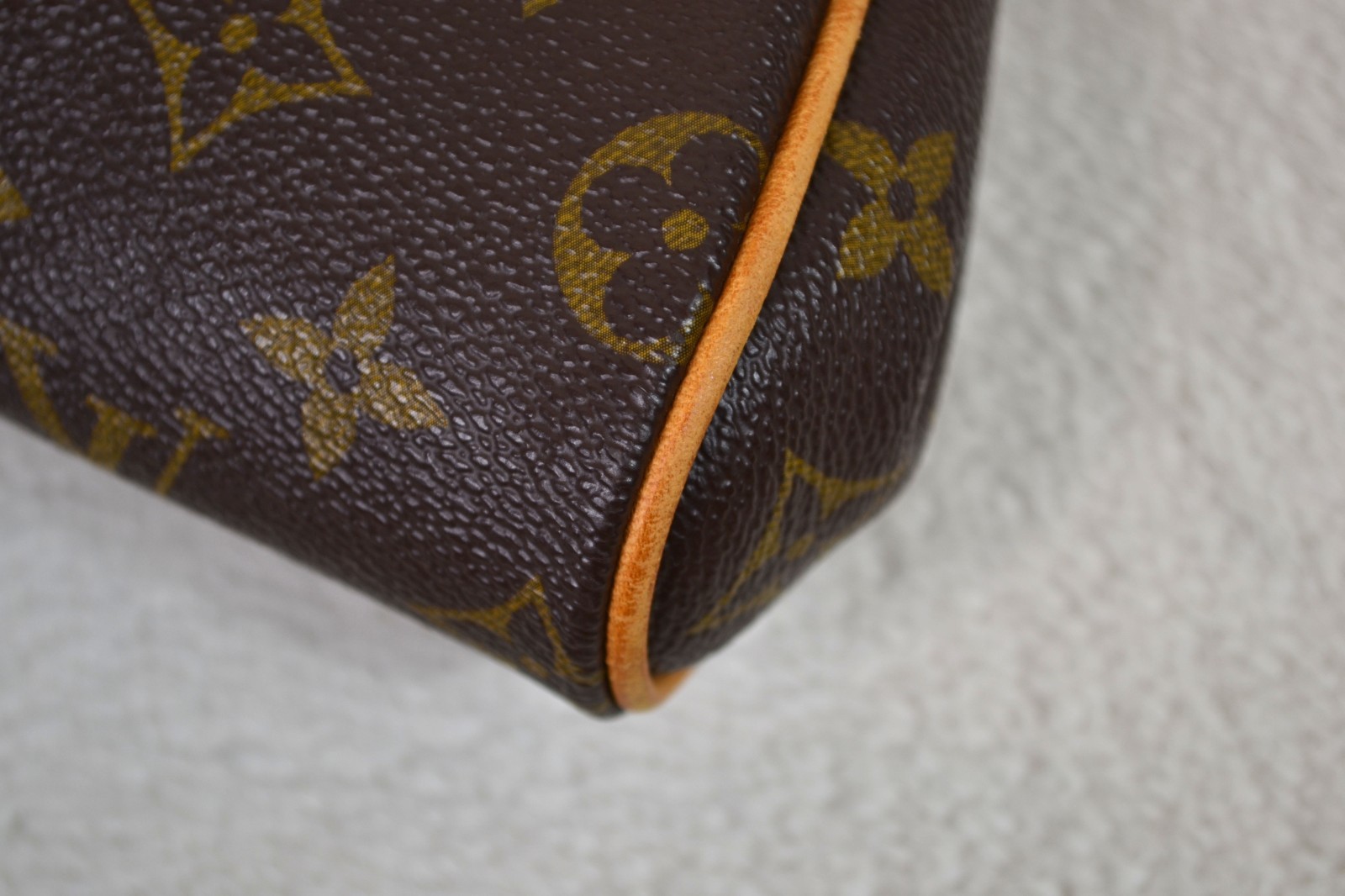 Louis Vuitton Eva Monogram Canvas Leather Crossbody Shoulder Bag Handbag Purse