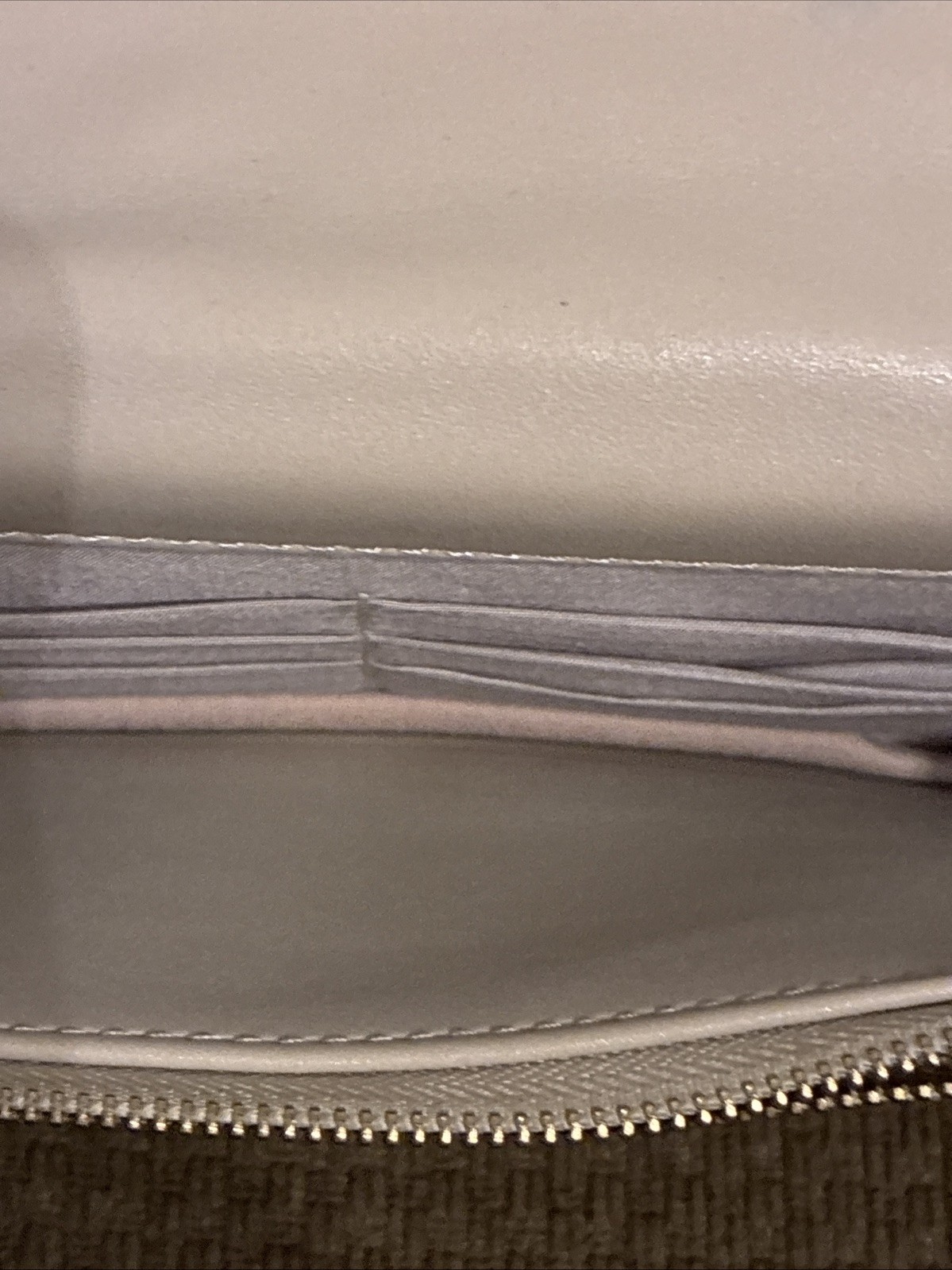 bebe Los Angeles Sophia Crossbody Bag WBE01-123 taupe.