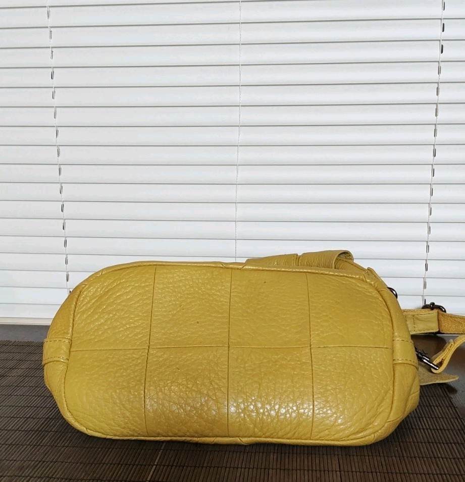 JACK and CHRIS Yellow Leather Shoulder Bag With Handle & Crossbody Strap