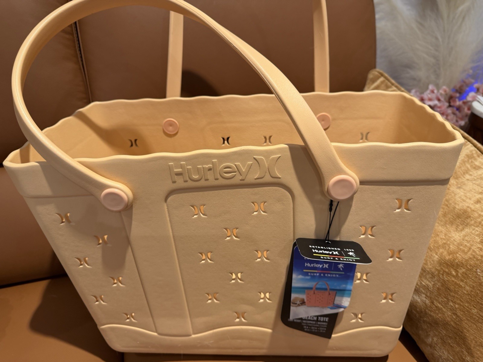 Hurley Peach Beach Tote Bag Waterproof Lightweight Washable 19×9.4×13.4in NWT