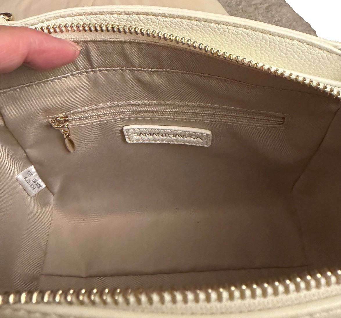 Japan Samantha Vega Quilted Pearl Flutter Mini Hand Bag Strapped off White Faux