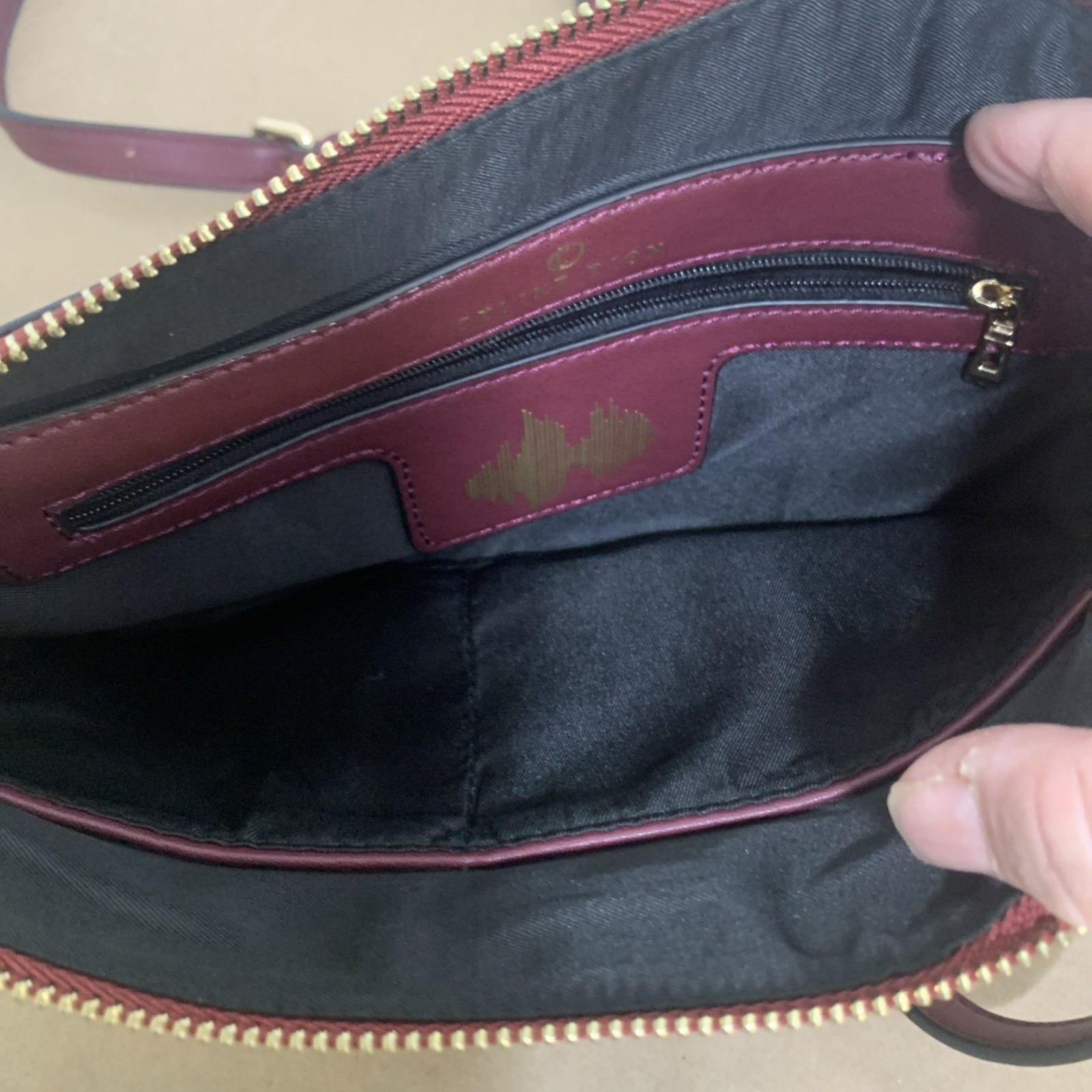 Rare!!! Womens Celine Dion Red Maestro Crossbody PIANO KEY THEMED Clutch bag