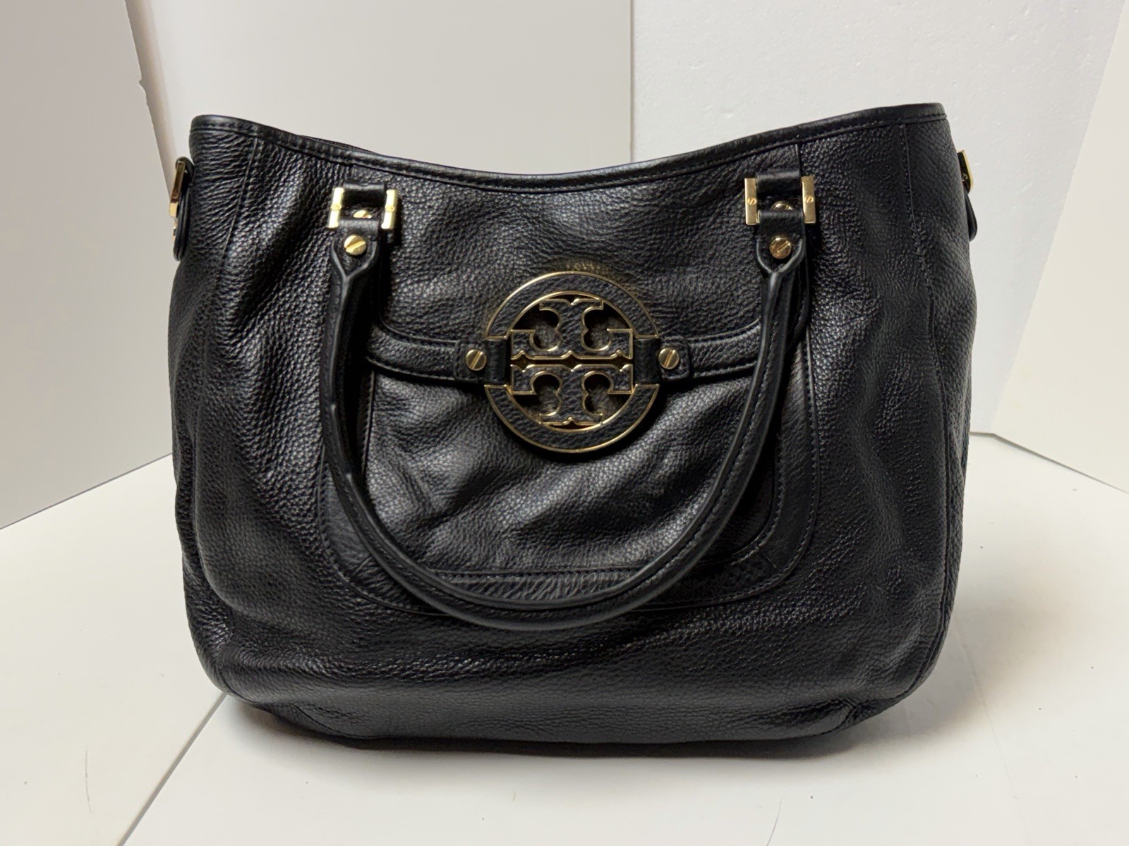 Tory Burch Amanda Hobo Black Pebbled Leather Handbag Satchel Messenger Purse