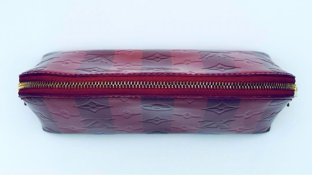 Louis Vuitton Vernis Rayure Pochette Pouch 6.8 inch