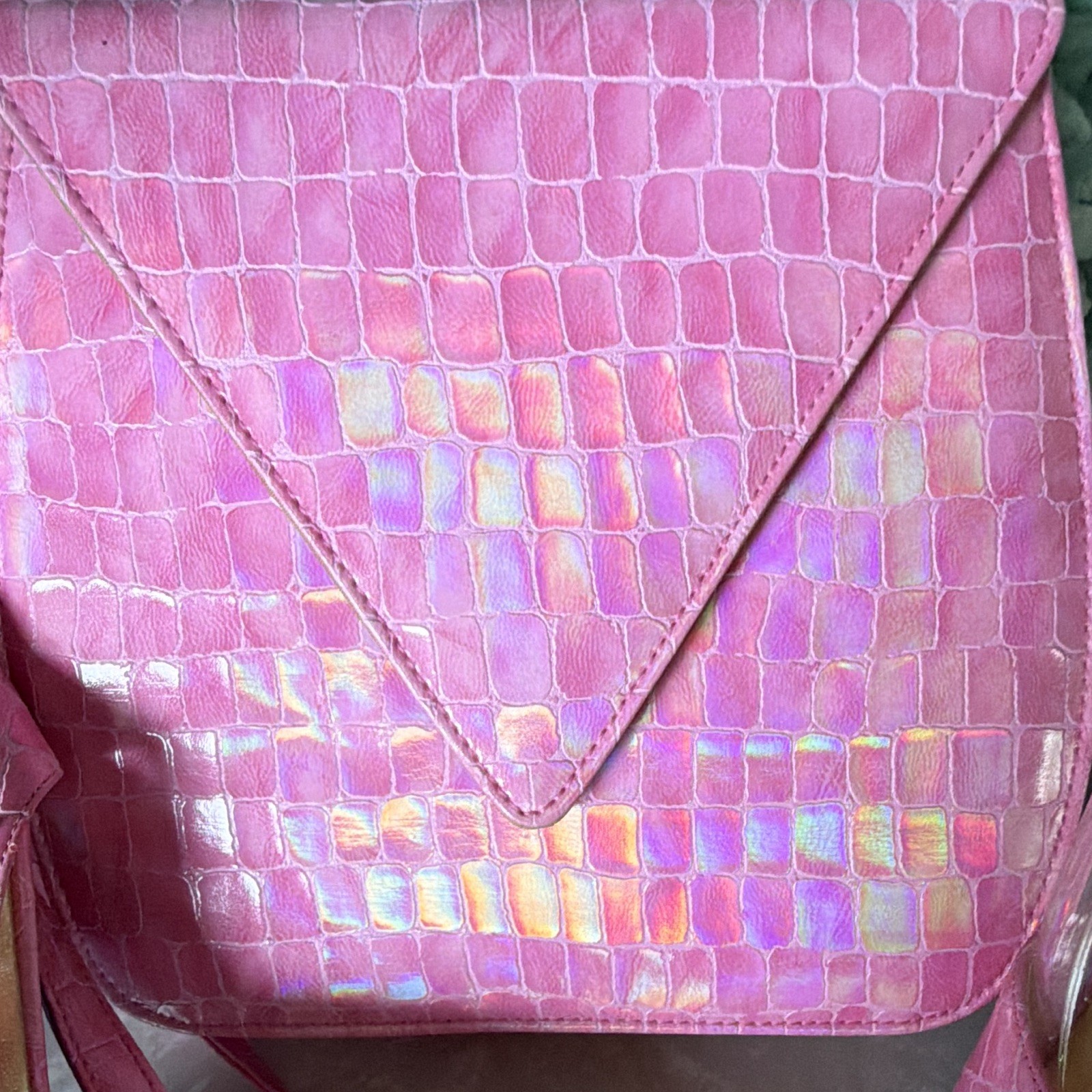 Pink Iridescent Embossed Shoulder Bag with matching shoes