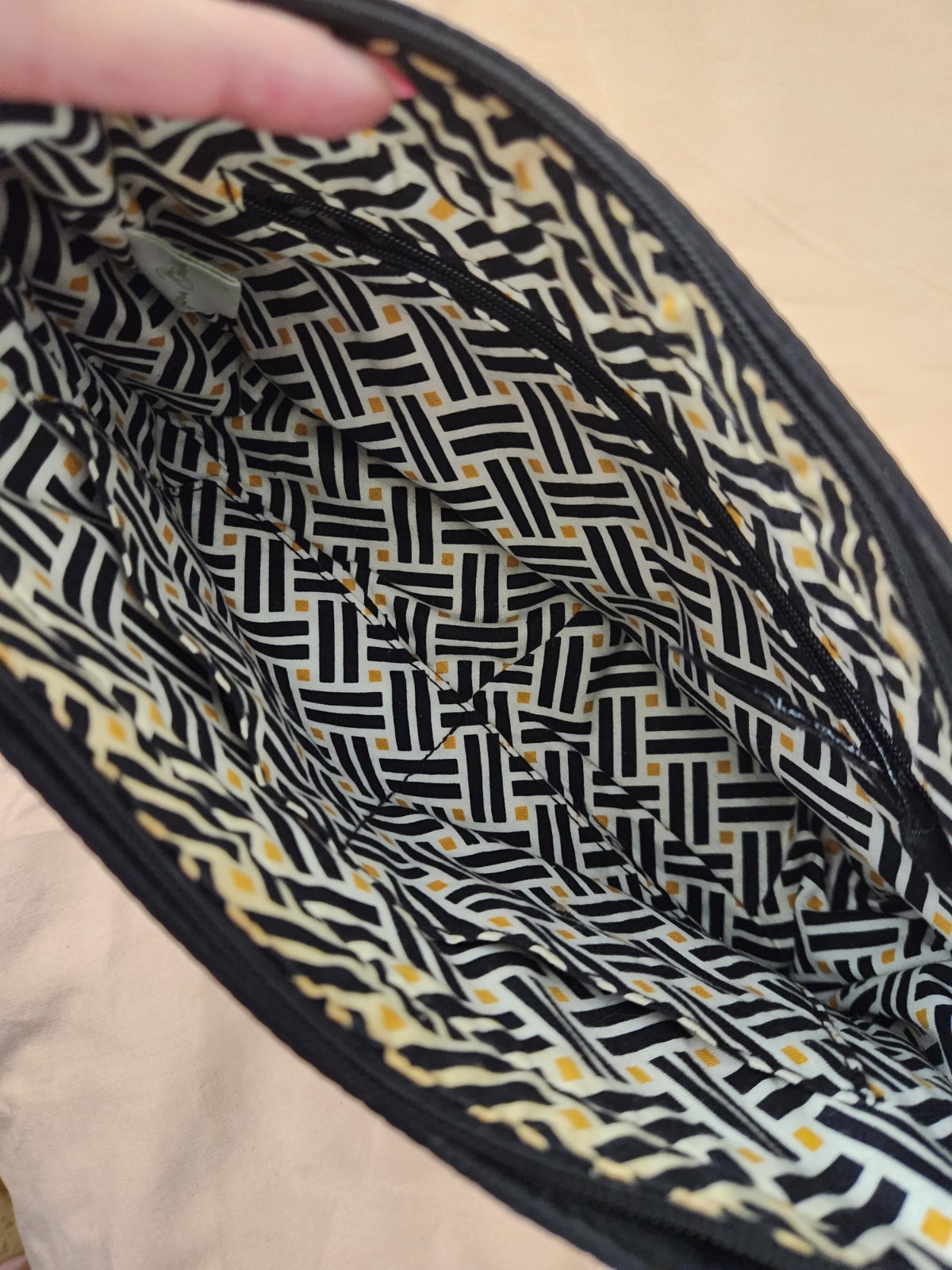 Vera Bradley Solid Black Quilted Purse Handbag Lined Lightweight Microfiber GUC