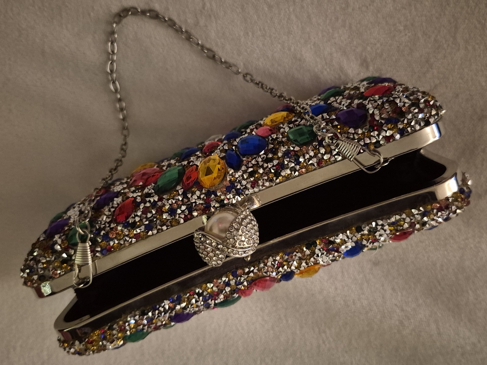 Multicolor Rhinestone Crystal Kiss Lock Clutch w/ Detachable Silver Chain Strap