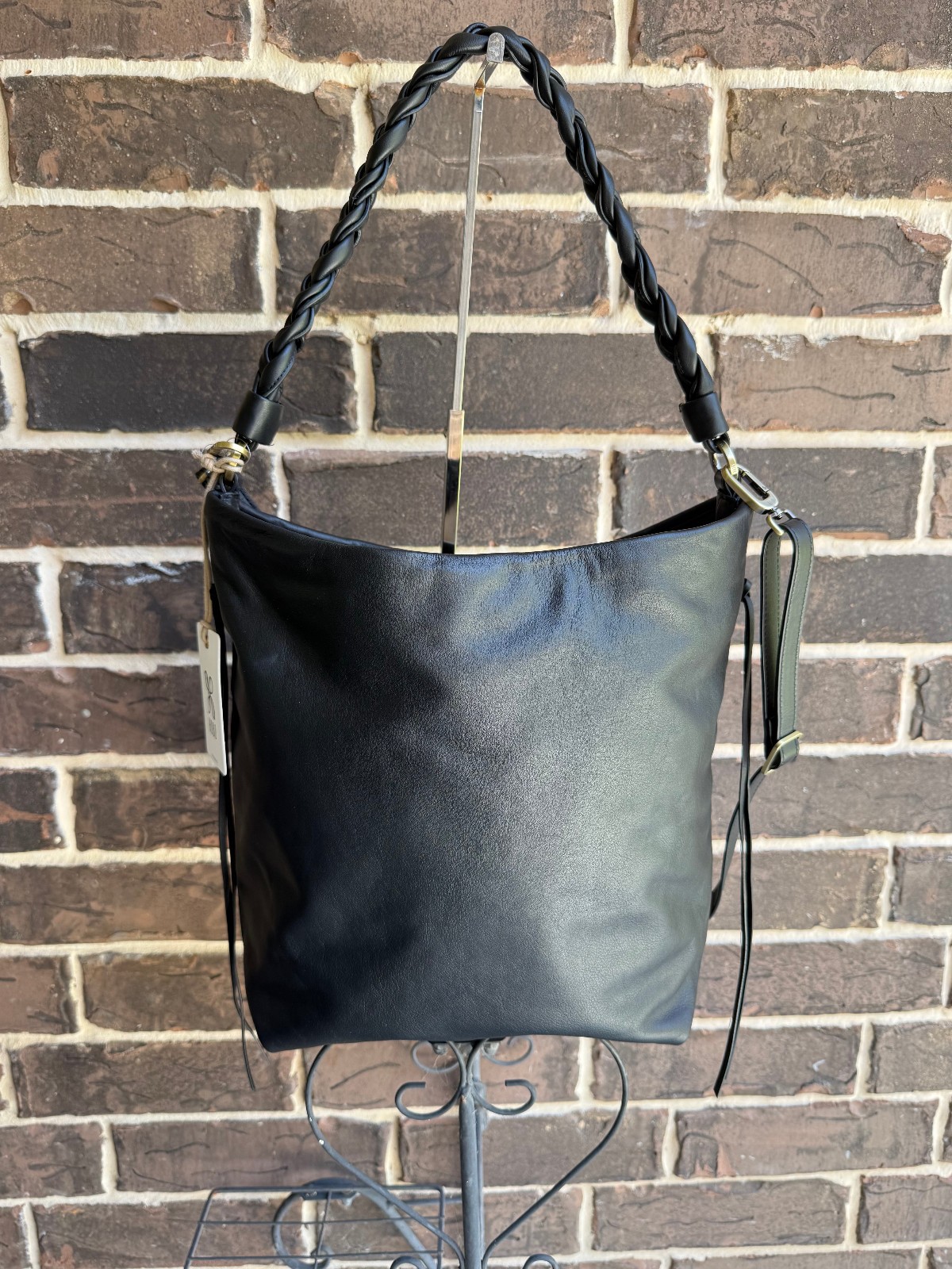 NWT $348 HOBO Lindley Hobo smooth soft Leather Black C/B Shoulder Bag