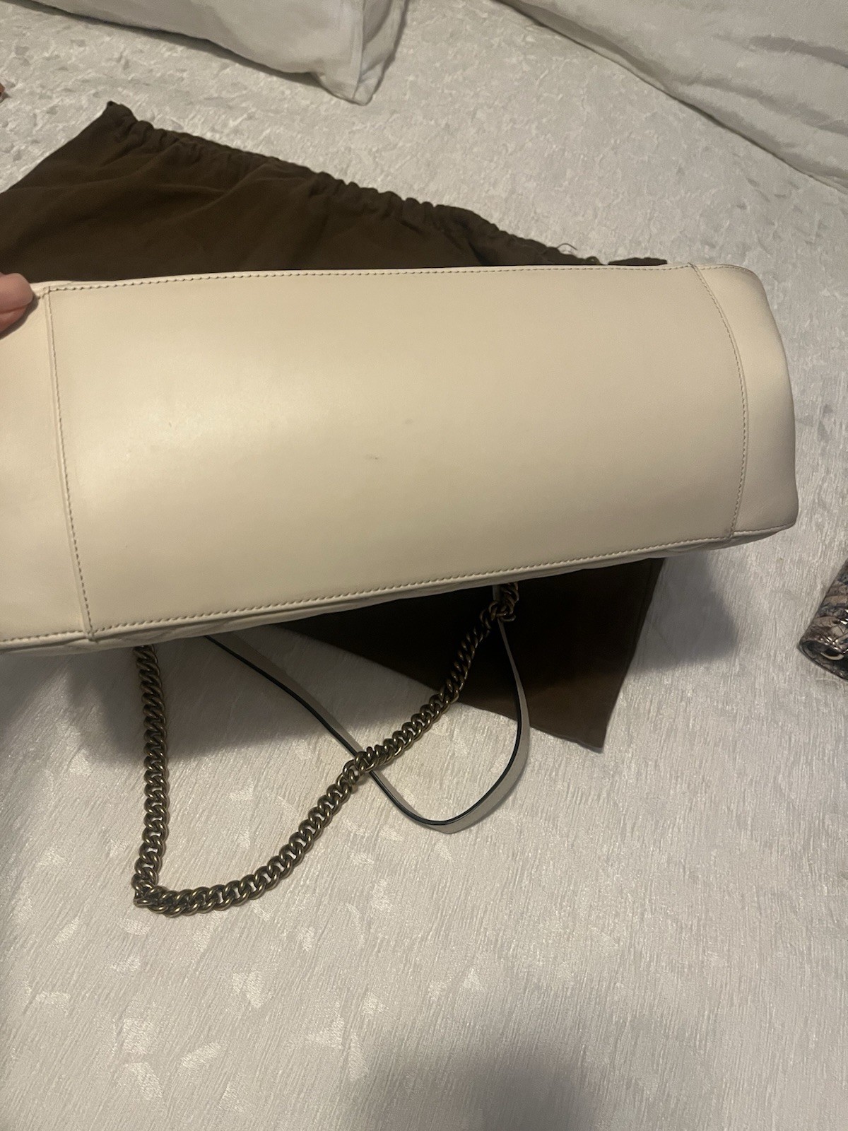 Gucci GG Marmont Beige Chevron Shoulder Bag Gold Chain Strap Magnetic +Dust Bag