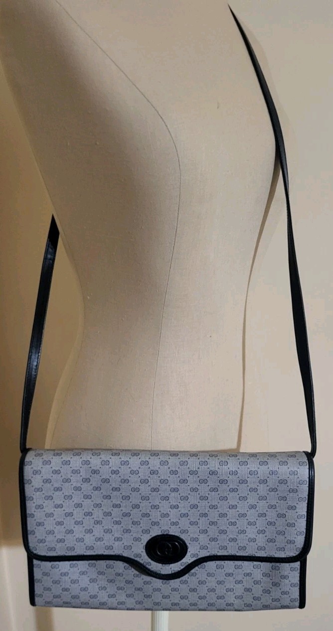 Vintage Gucci Micro GG Monogram Slim Envelope Navy/Gray Clutch Crossbody Bag