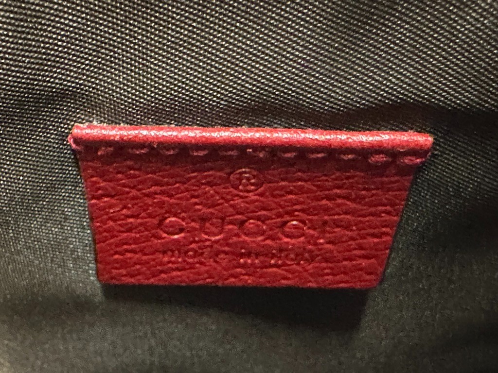 GUCCI GG SUPREME RED TIAN PRINT CANVAS + LEATHER ZIP PORTFOLIO CLUTCH ~ $1,000