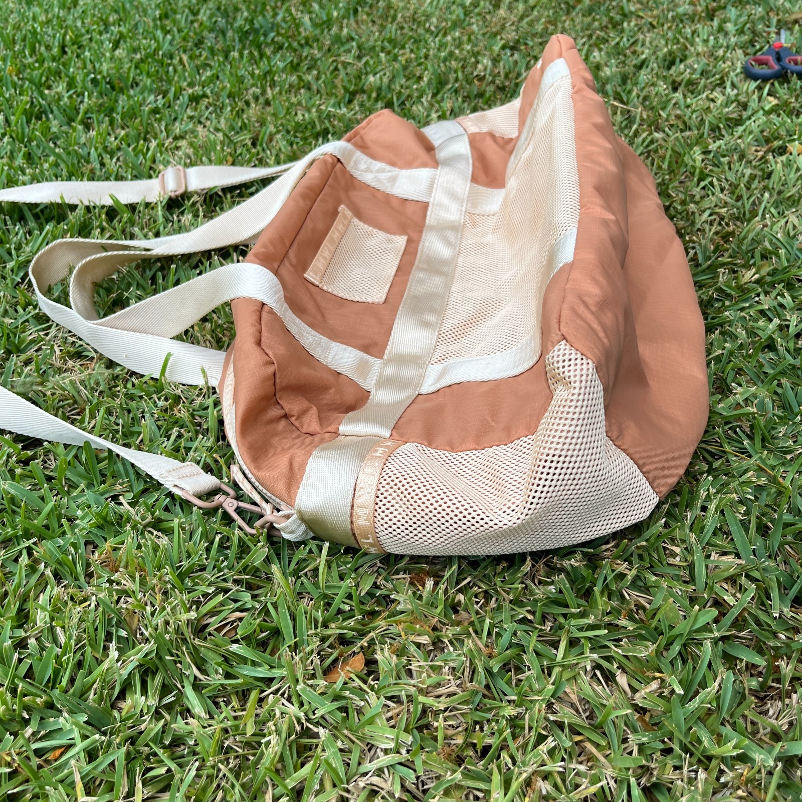 Madewell The MWL (Re)sourced Duffle Bag Tote Pink Beige Ripstop Nylon Workout