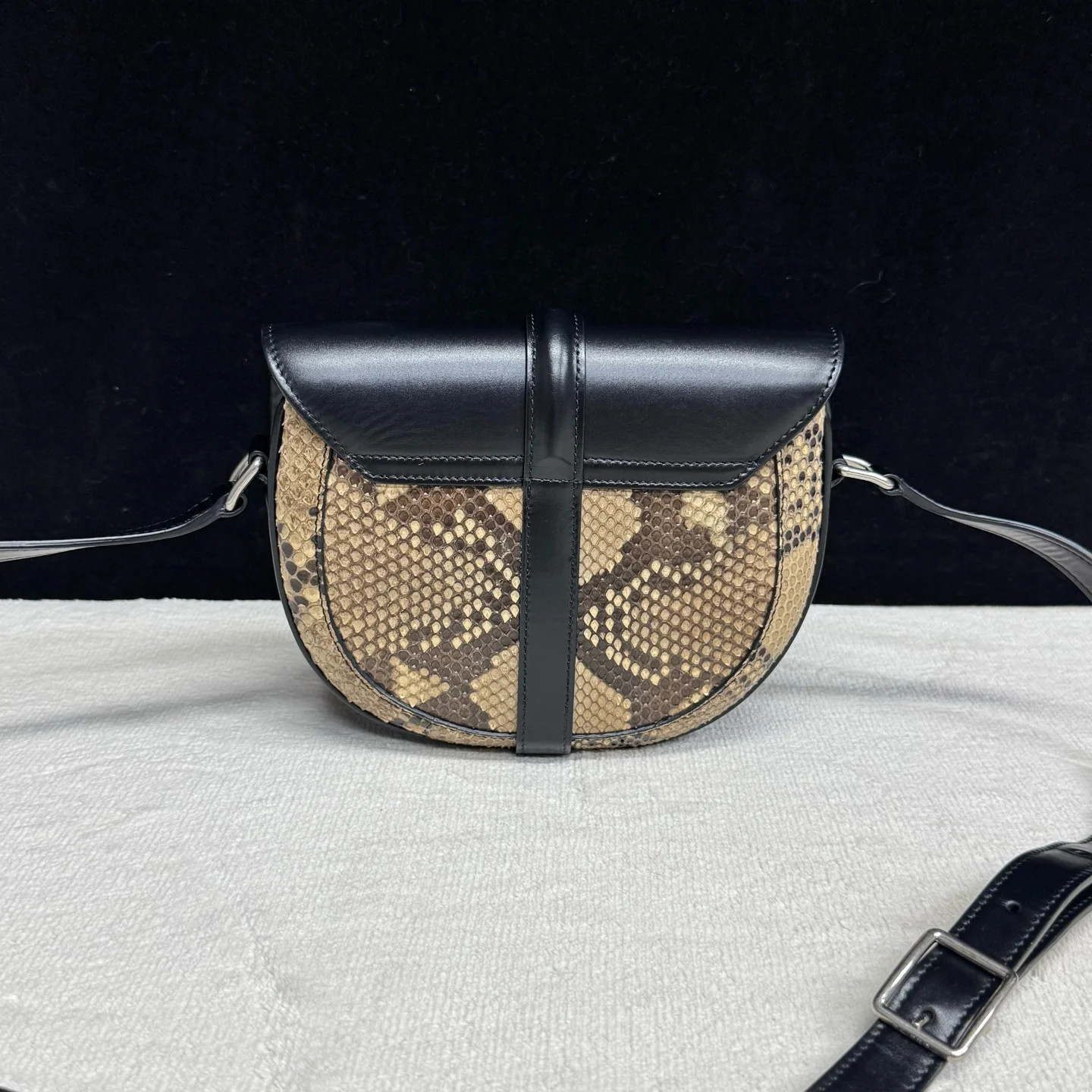 Celine Crossbody Bag Black Snake Embossed Calfskin Calfskin (zs051826c1r)