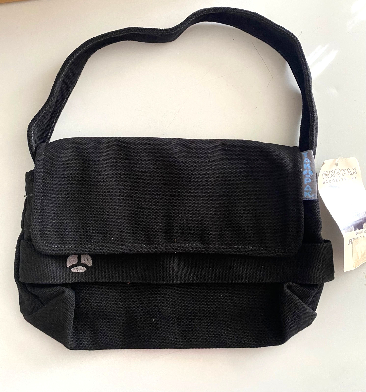 Vintage – Y2K – Retro Style Yak Pak Black – Brooklyn NY Canvas -New with Tags
