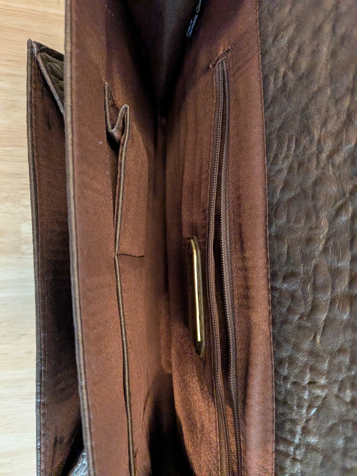 Urban Expressions CLASSY Envelope Handbag, Chain Strap, Functional Size, Design