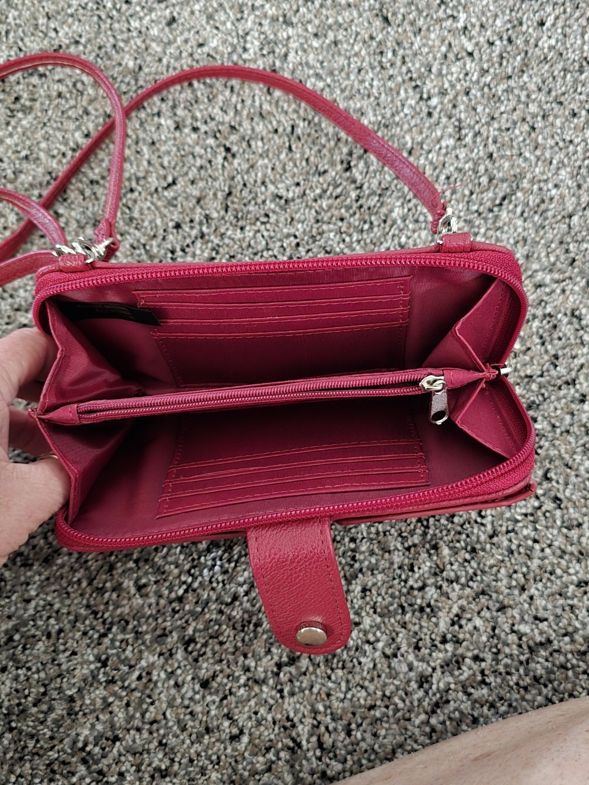Cherry Red Crossbody Wallet Phone Pouch Wristlet Holds Essentials #64100 – EUC