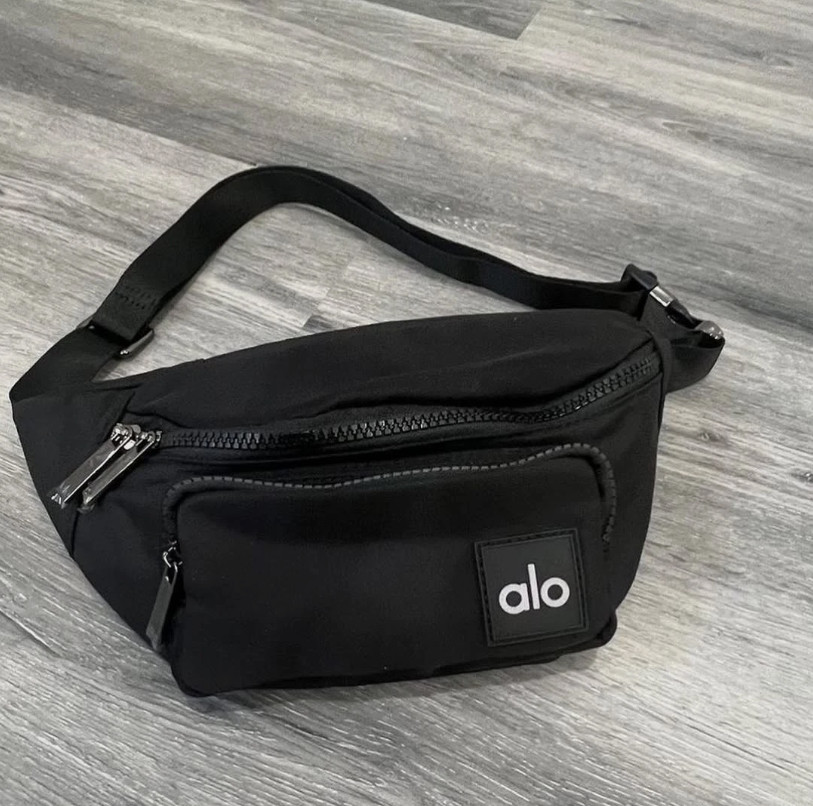 Alo Yoga Explorer Waist Bag Black Travel Crossbody Fanny Pack Everyday NWT