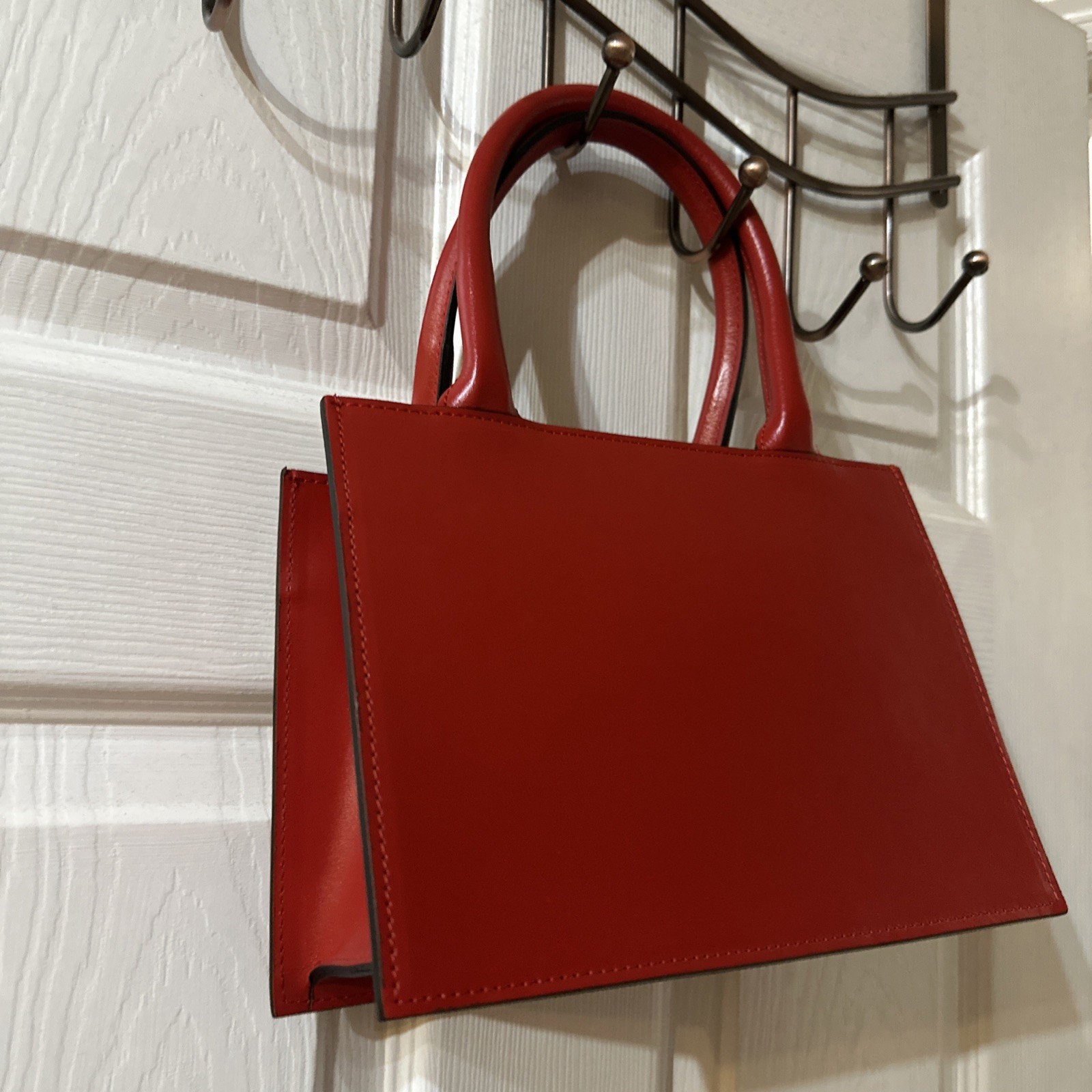 NWT VA 3061 RED Mario Valentino GOLD LEATHER TOTE SATCHEL HANDBAG