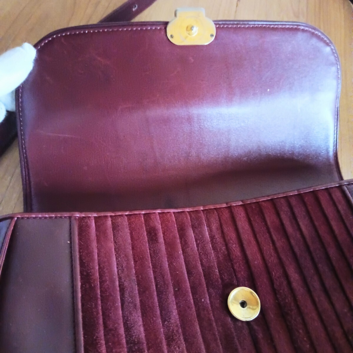 Vintage Celine Leather Shoulder Bag Bordeaux Gold Turn Lock Adjustable Strap 76