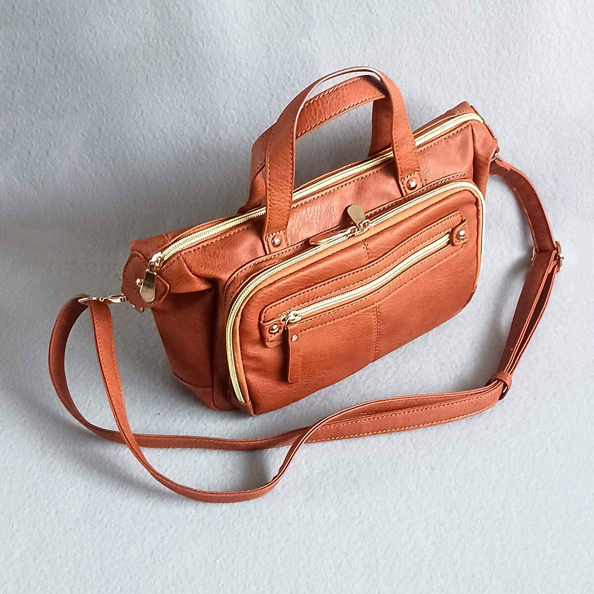 Brenice Brown Handbag Adjustable Shoulder Strap Multi-Purpose 10″ Wide x 8″ Tall