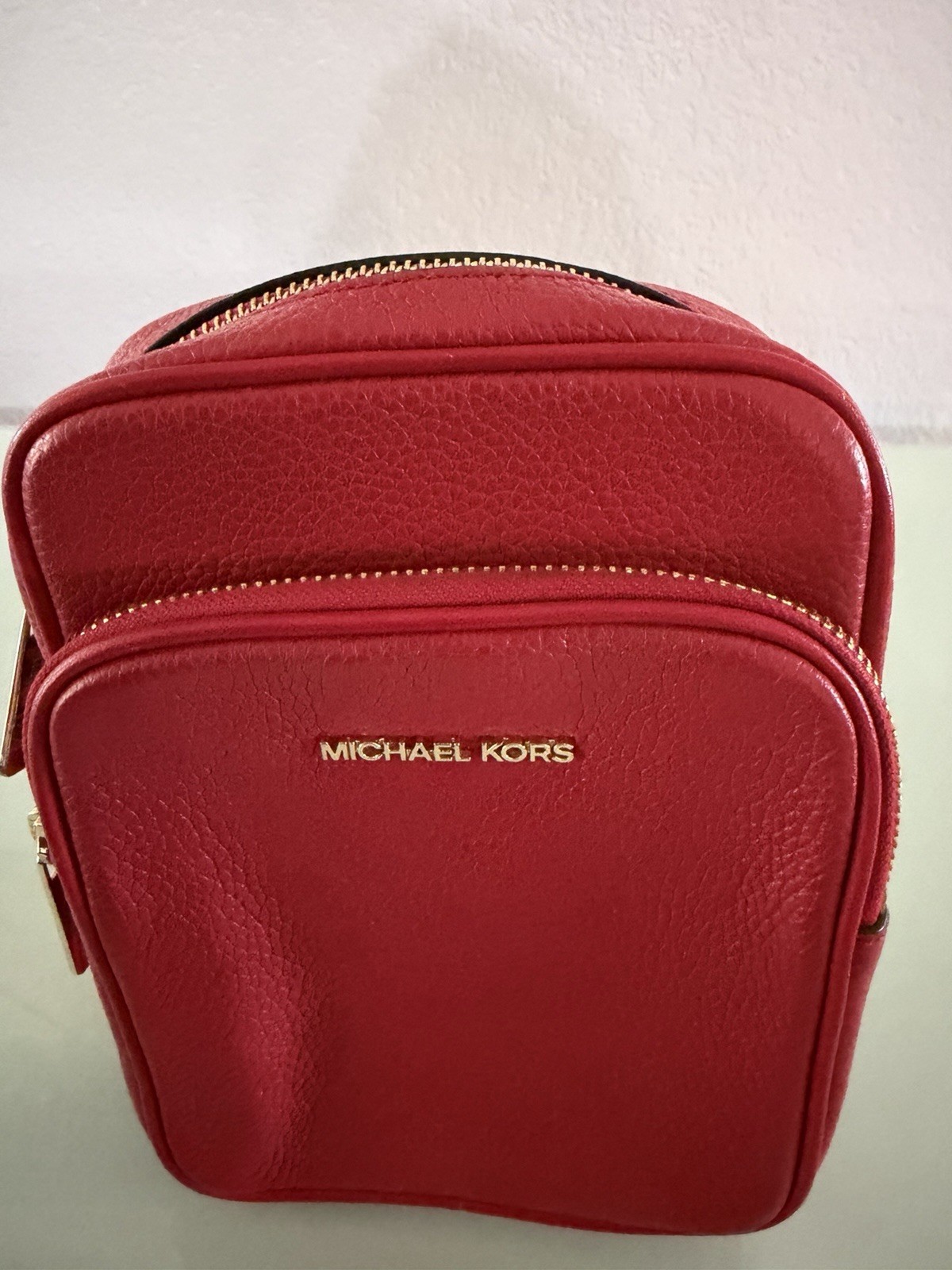 Michael Kors Women’s Jet Set Medium Pocket Crossbody Bag Bright Red