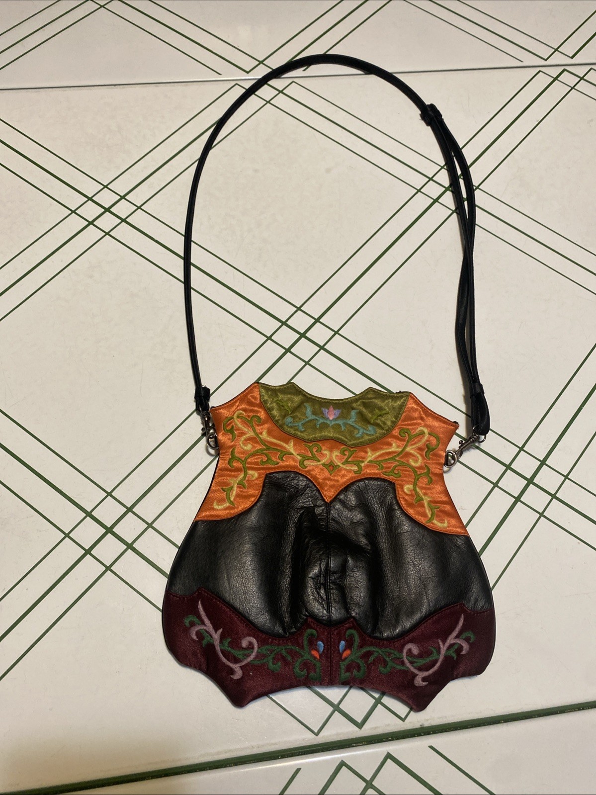 OOVOO Embroidered Asian Silk Leather Shoulder Bag Crossbody Adjustable Strap