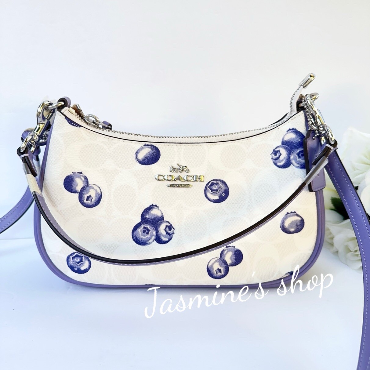 NWT coach Teri Shoulder Bag In Signature Canvas With Blueberry Print CR292