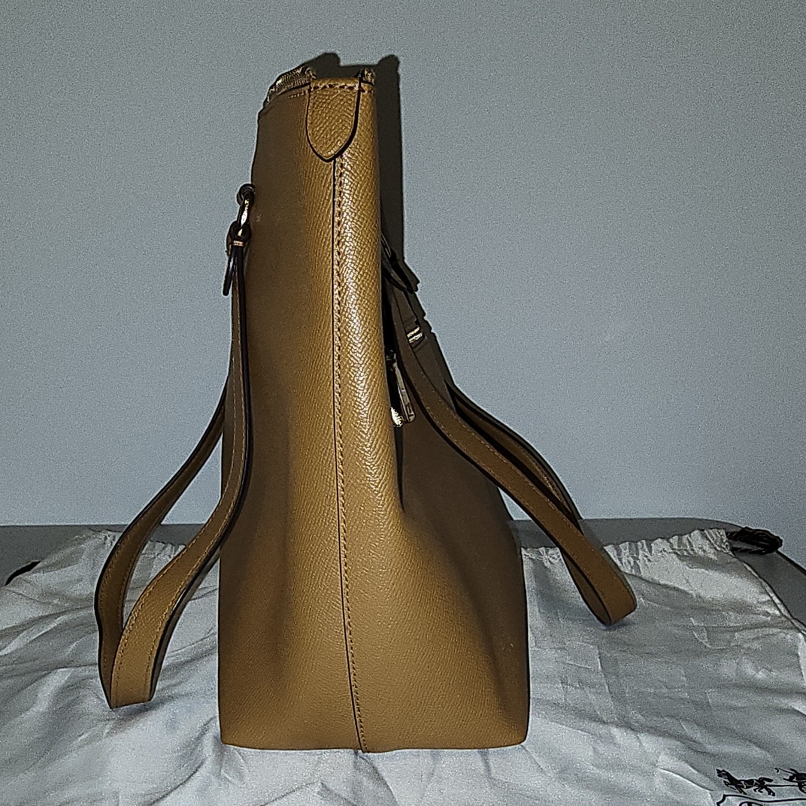 Coach Women’s Medium Brown Pebbled Zip Tote Gold Hardware Dust Bag Logo