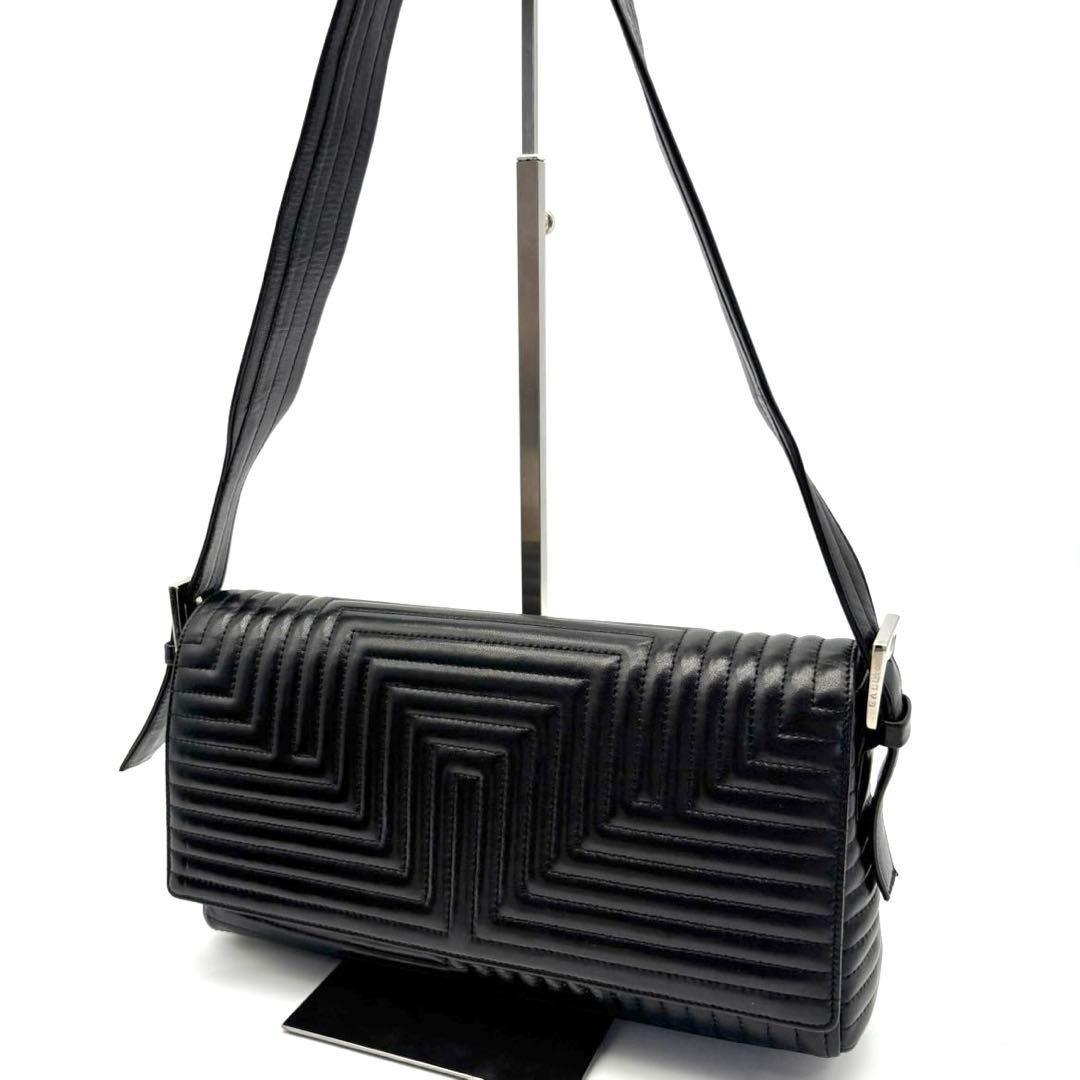 BALLY Quilted Bag Geometric Black Y2K 25a
