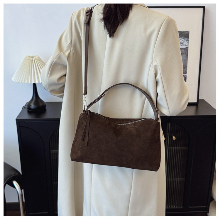 New Matte Underarm Bag Women’s Fashion Simple Handbag Large Diagonal Bag