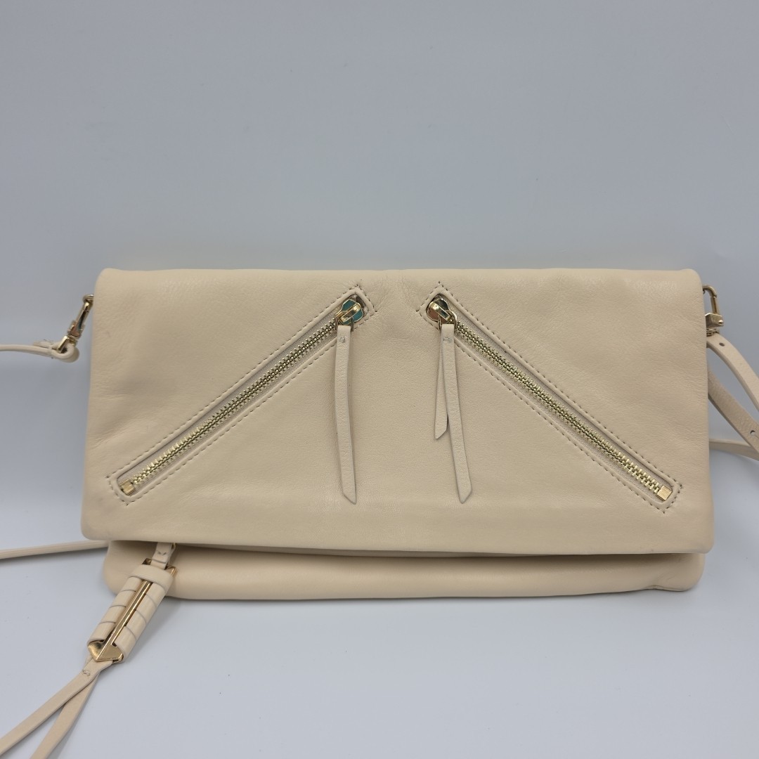 Stella & Dot Covet Waverly Clutch Crossbody Bag Beige Leather EUC