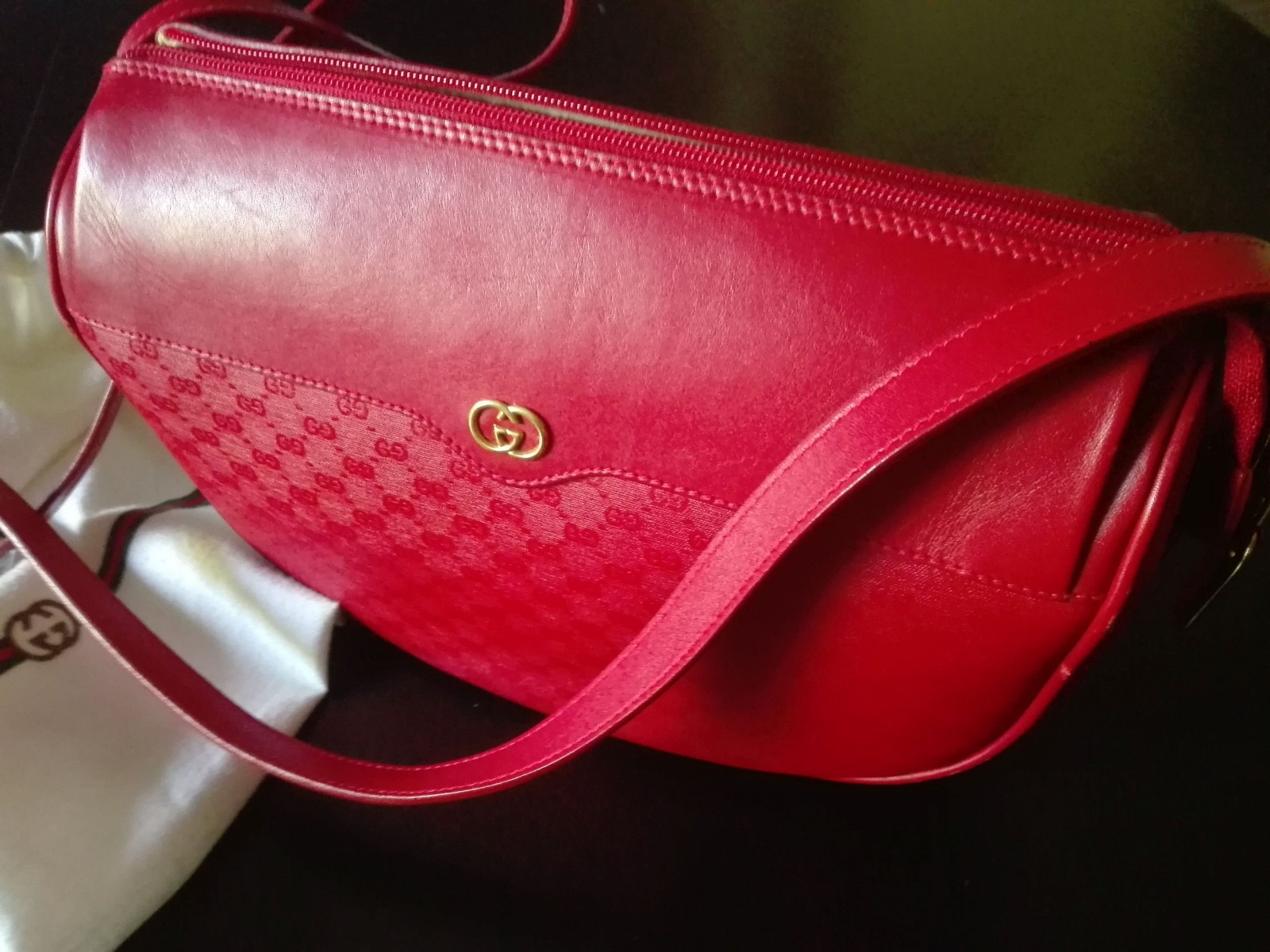 GUCCI VINTAGE RED LEATHER SUEDE LINING ZIP SHOULDER BAG USED