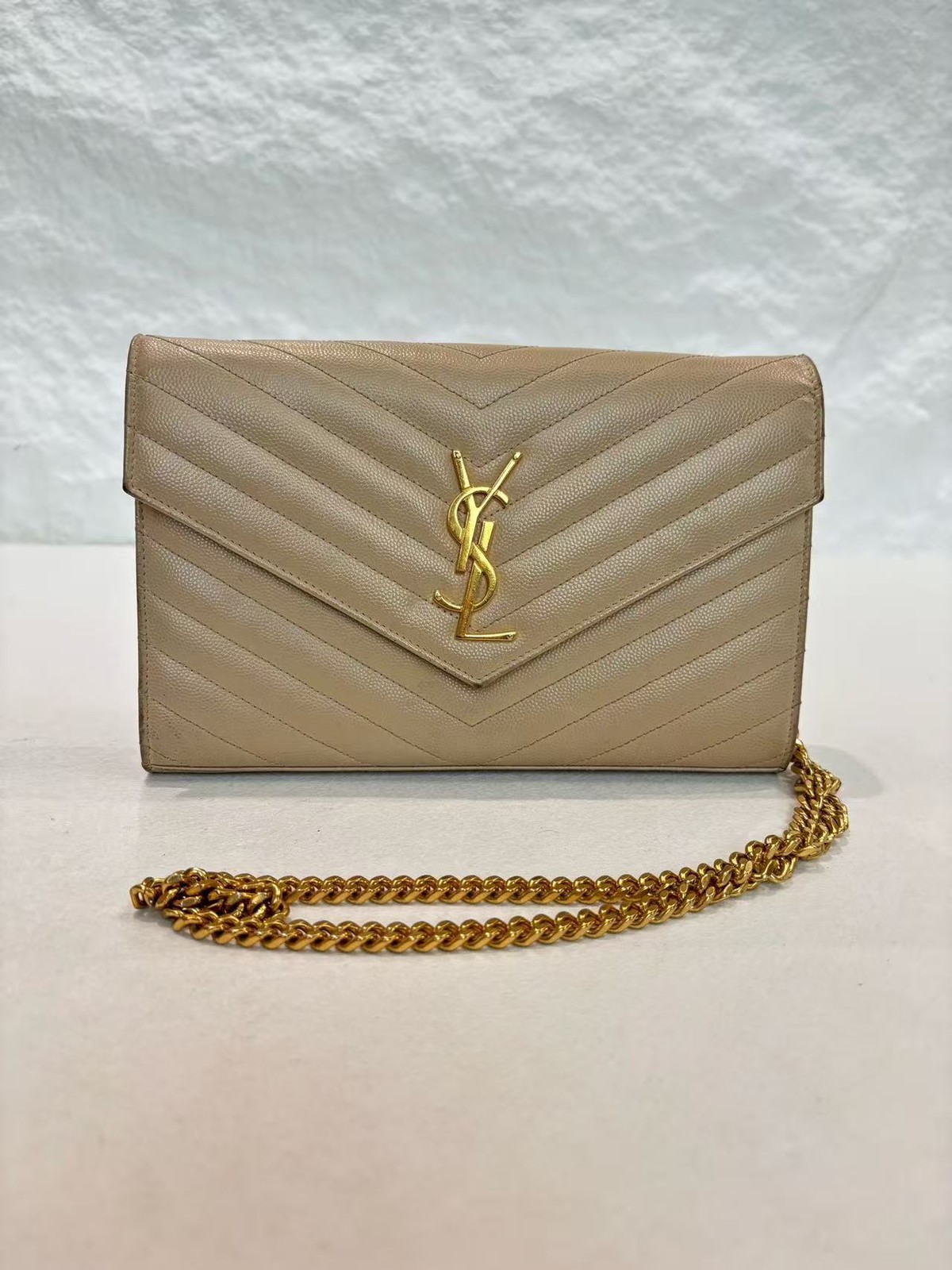Authentic Saint Laurent YSL Envelope Cassandra Wallet On Chain Gold, Leather.