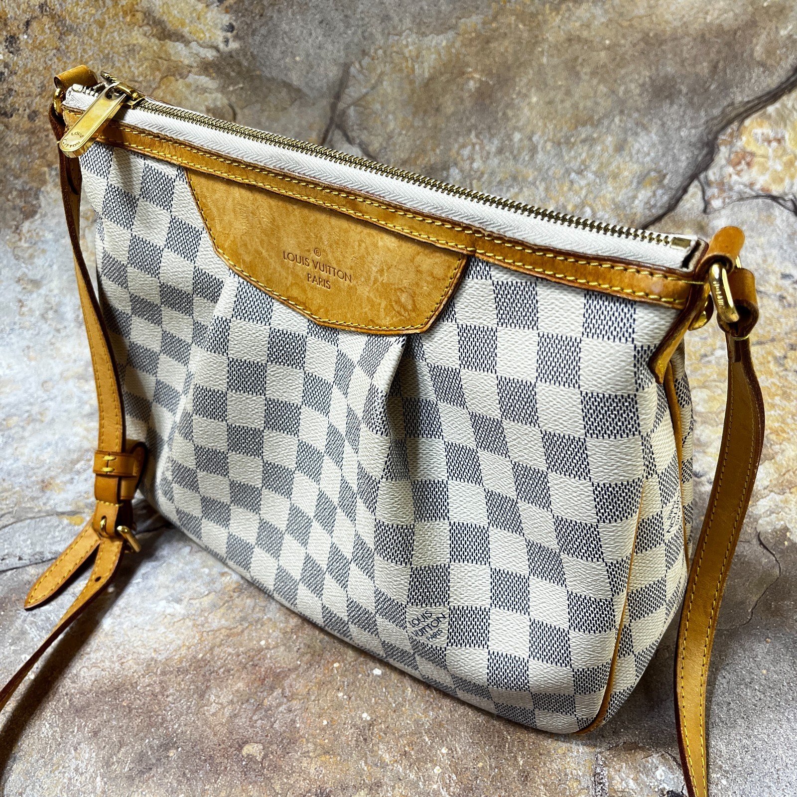 Louis Vuitton Damier Azur Siracusa PM Shoulder Bag / White Canvas Crossbody