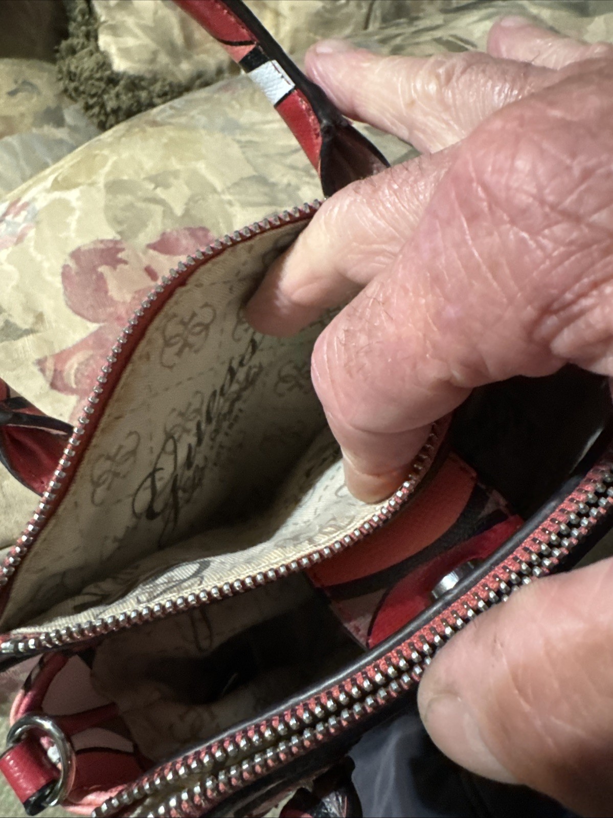 GUESS Pink Top Handle Bag CLEAN!!!!
