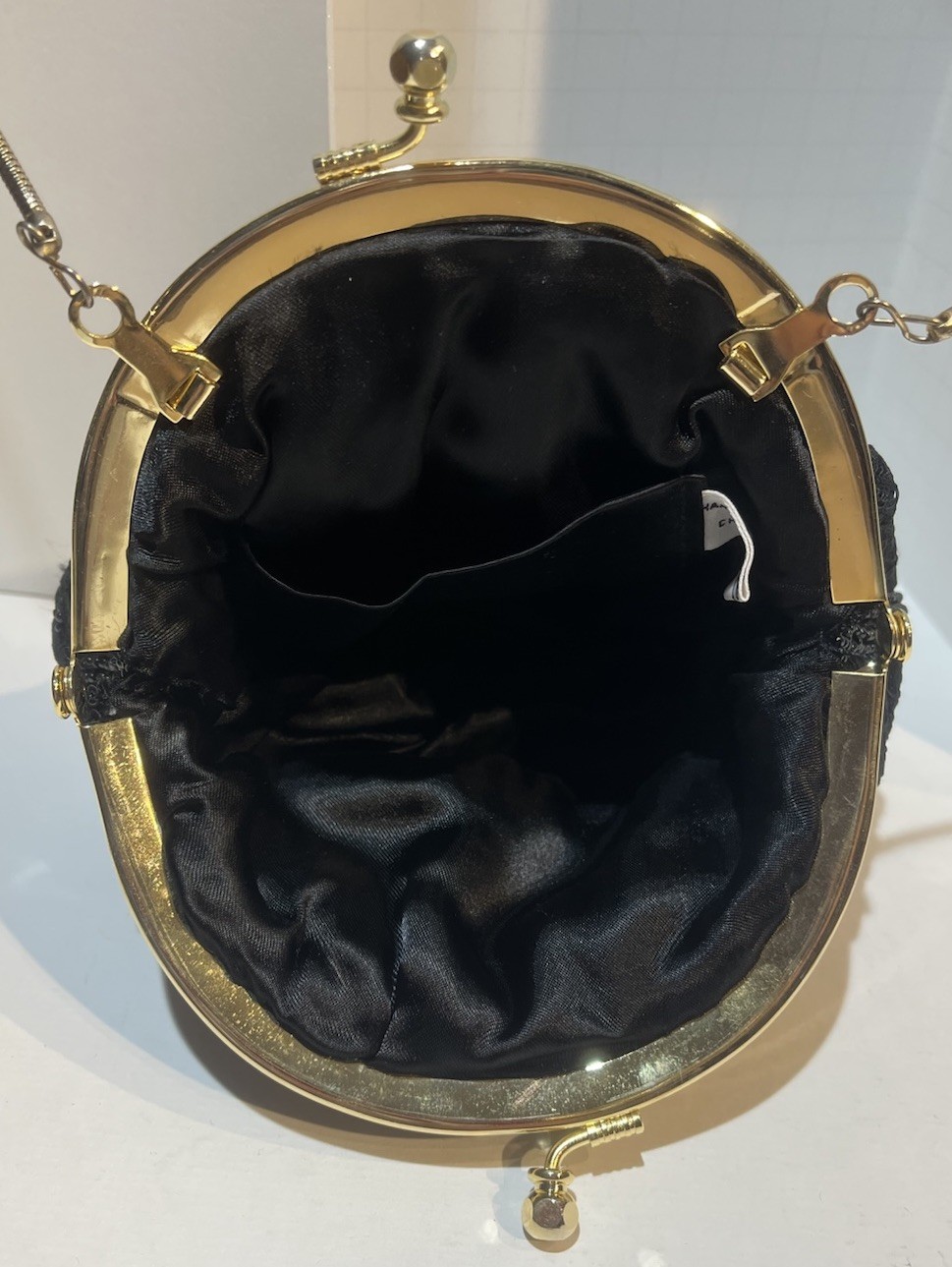 Regal Limited Black Sequined Kiss Lock Pouf Purse Snake Chain NEW