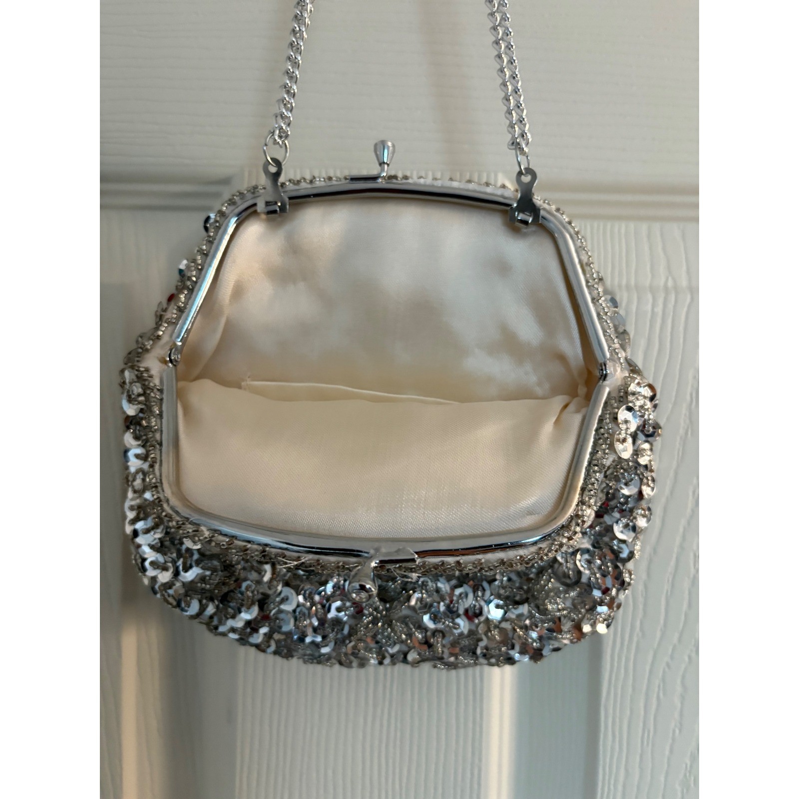 Silver Sequin Evening Bag Kiss Lock Clutch Prom Formal Chain Strap Handbag