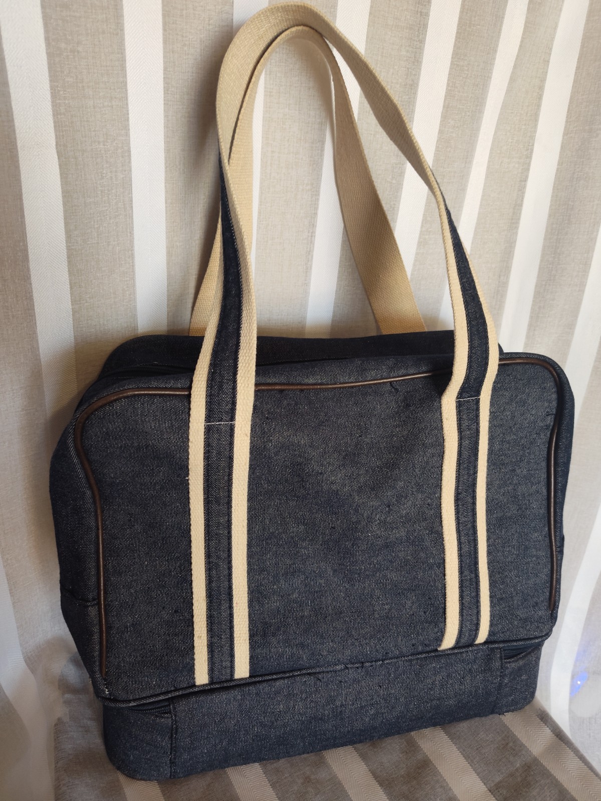 Bath and Body Works Blue Denim Travel Shoulder Bag Tote 14x12x6 Inches