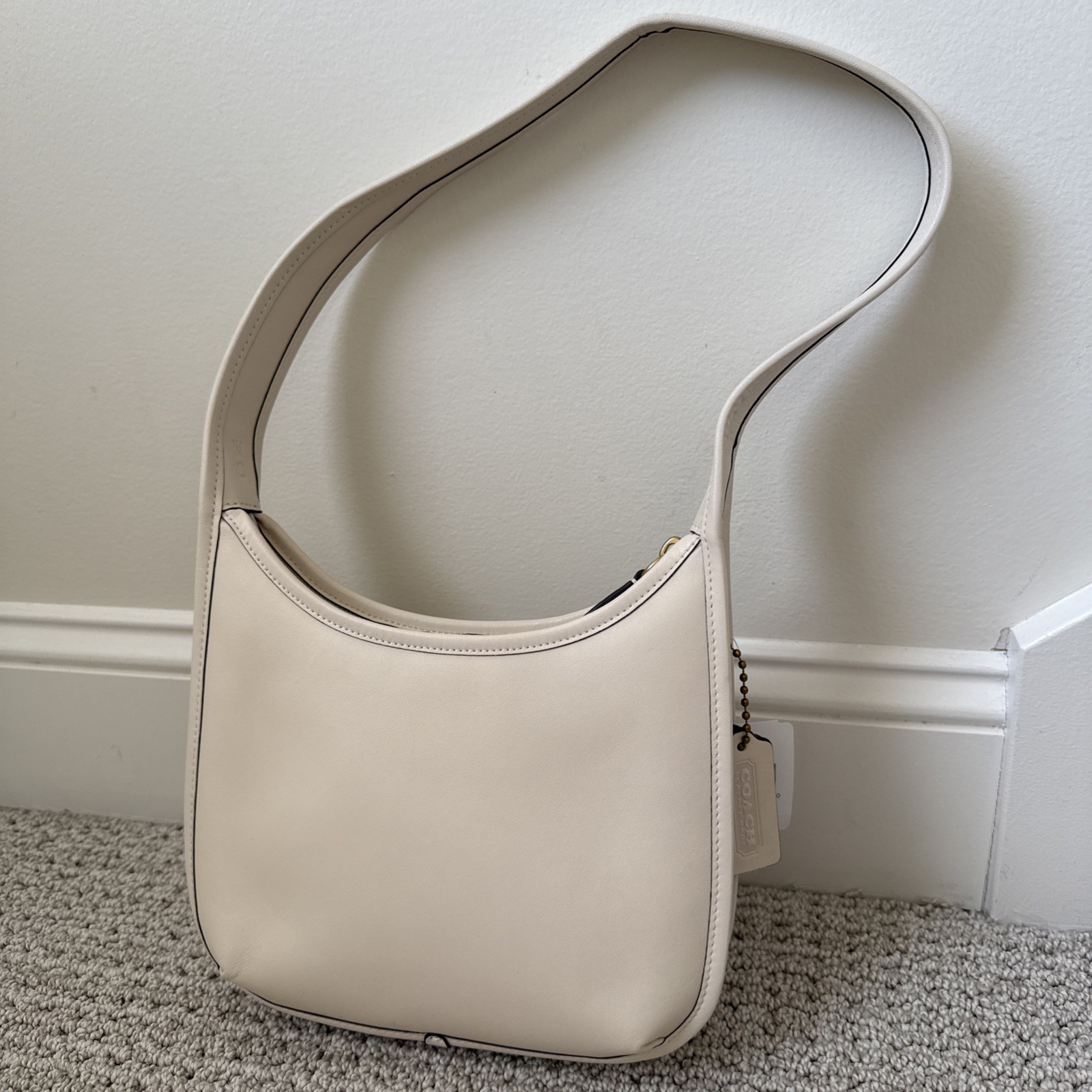 🌟 Limited COACH Curve Zip Shoulder Bag B4/Chalk White CAF11 Glovetanned Leather