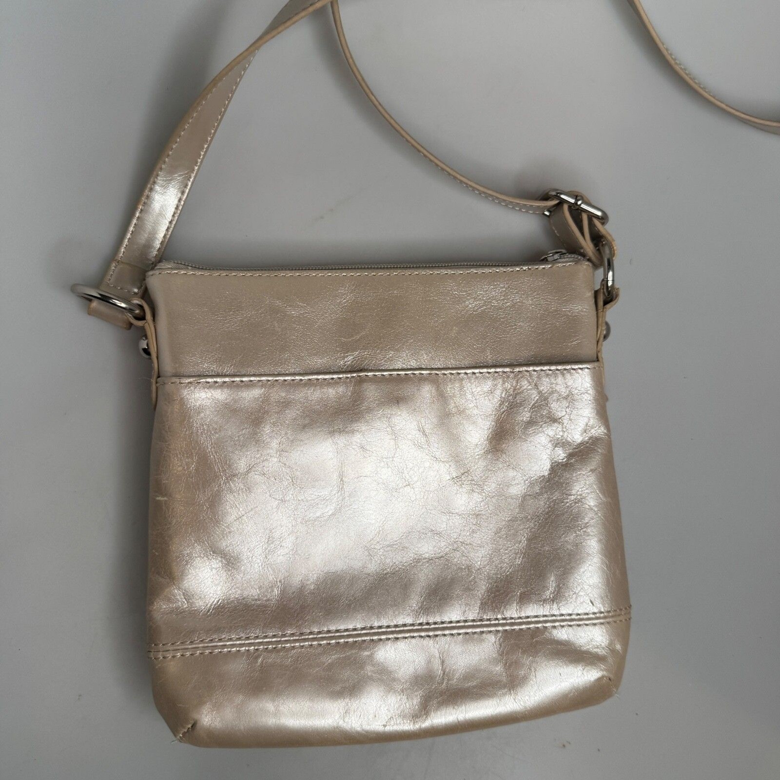 Croft & Barrow Pearl White Crossbody Organizer Purse Wallet Pocket EUC